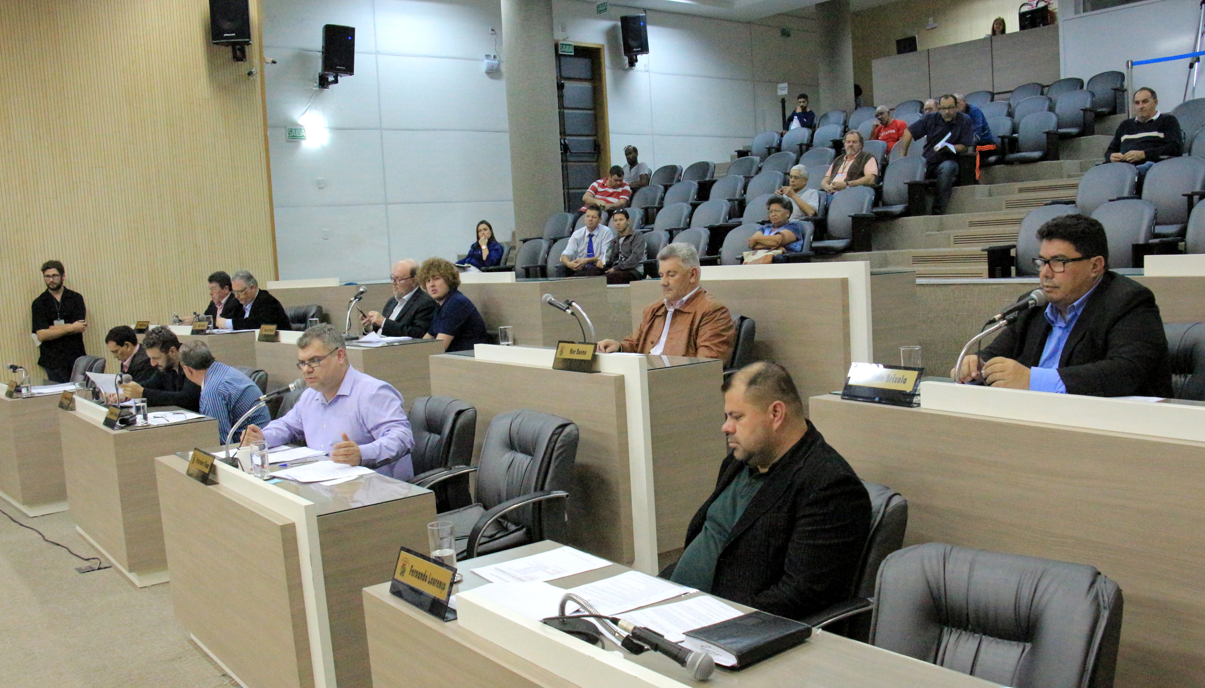 Legislativo aprova projeto que cria 290 novas vagas para cargos públicos