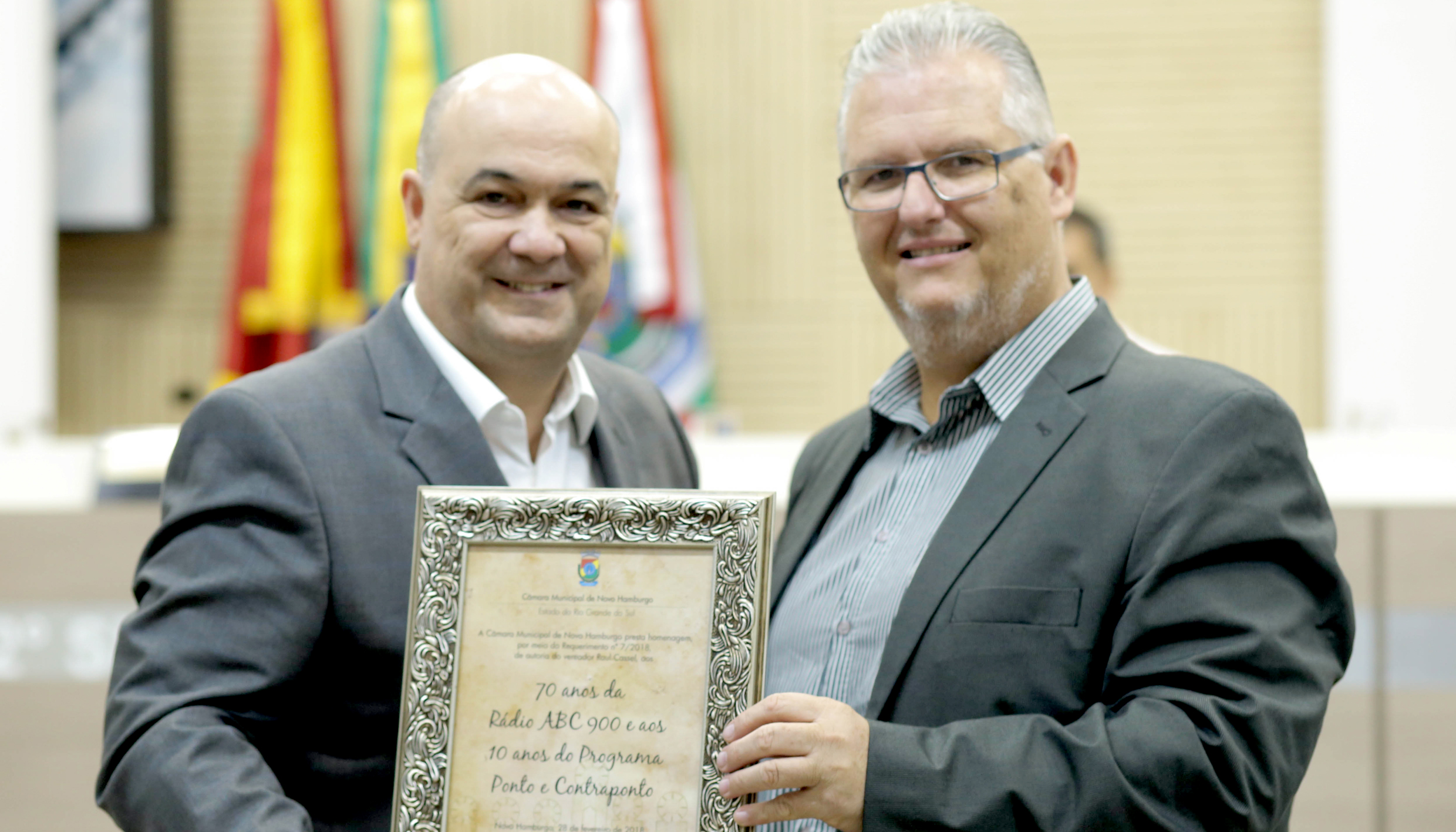 Legislativo homenageia os 70 anos da Rádio ABC