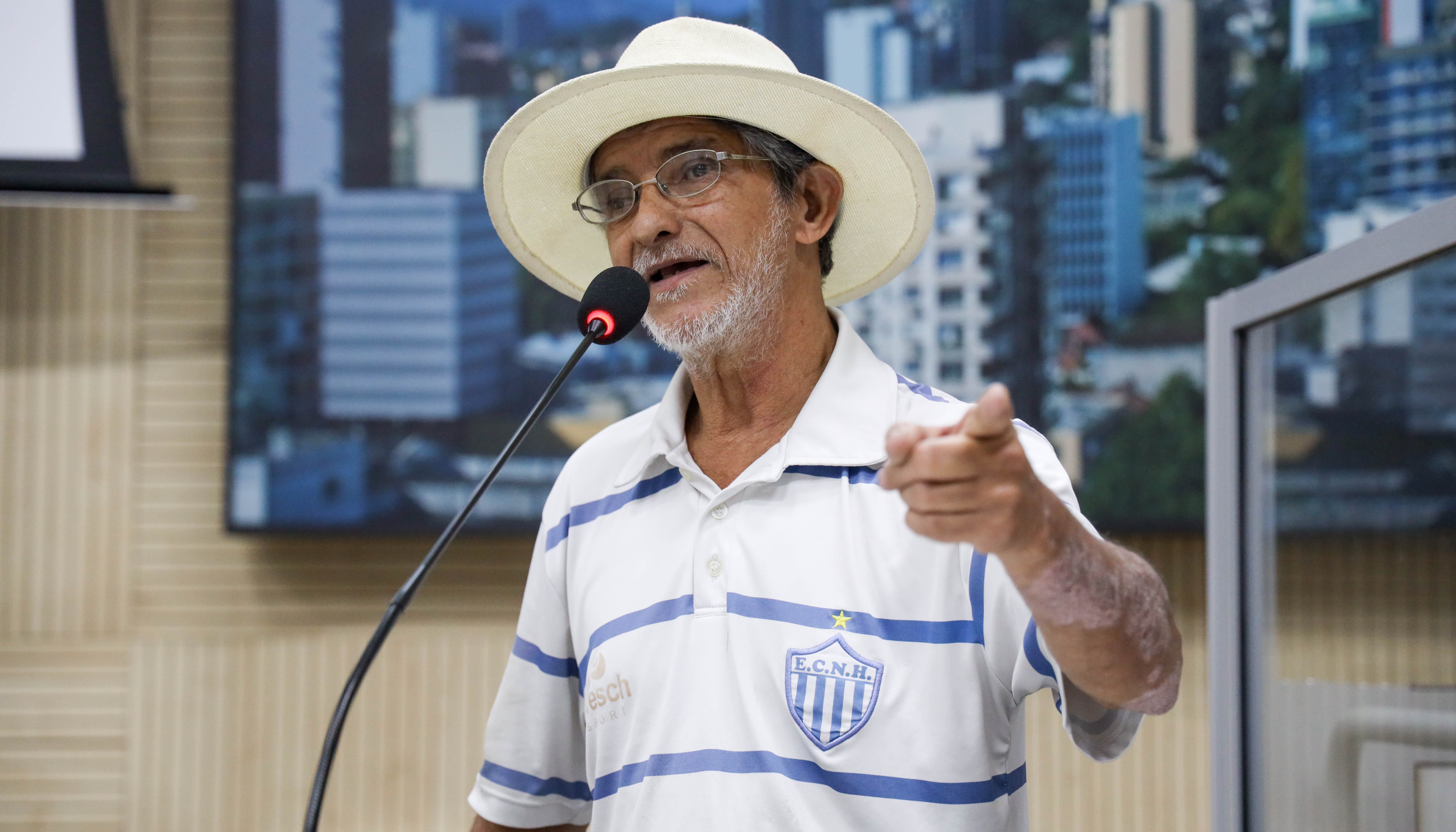 Líder comunitário fala sobre projetos e festa de final de ano na Tribuna Popular