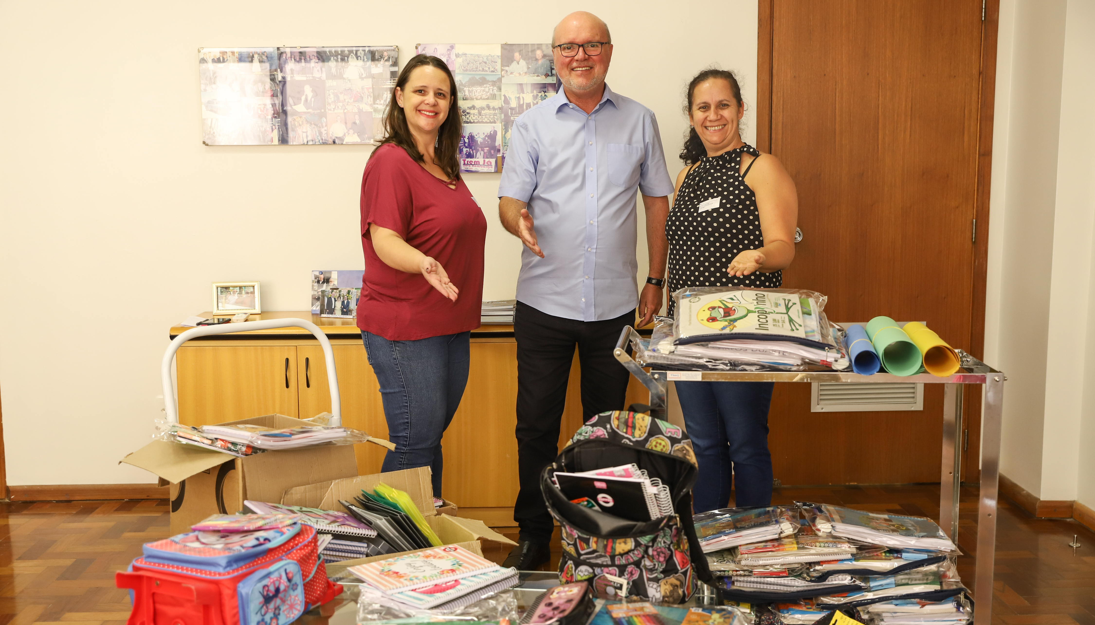  Materiais escolares arrecadados em campanha são repassados para EMEFs do Kephas e Canudos