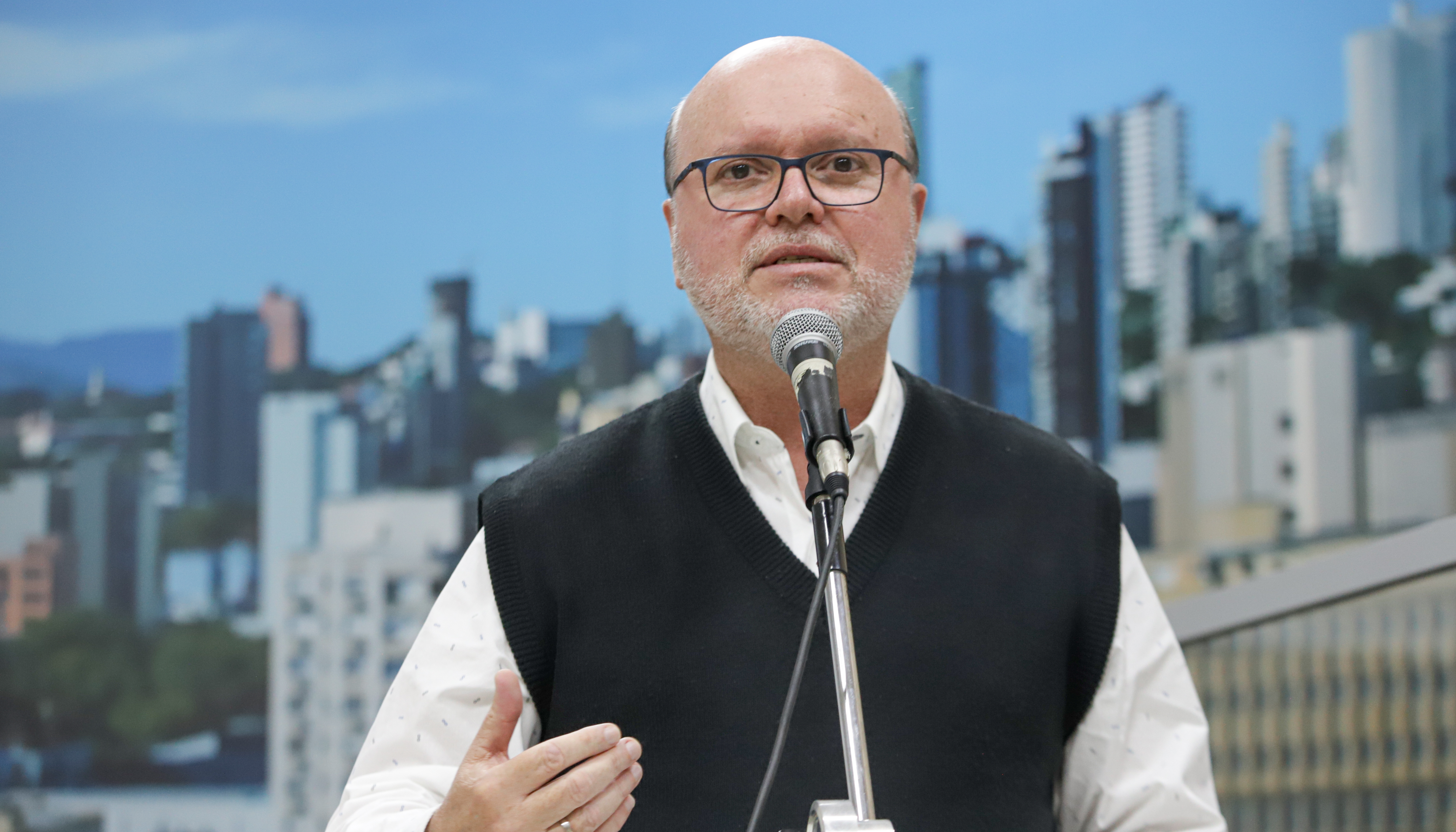 Moção critica menção a rodeios em PL que proíbe eventos com maus-tratos a animais