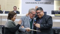 Móveis Veneza recebe homenagem da Câmara por seus 60 anos de fundação