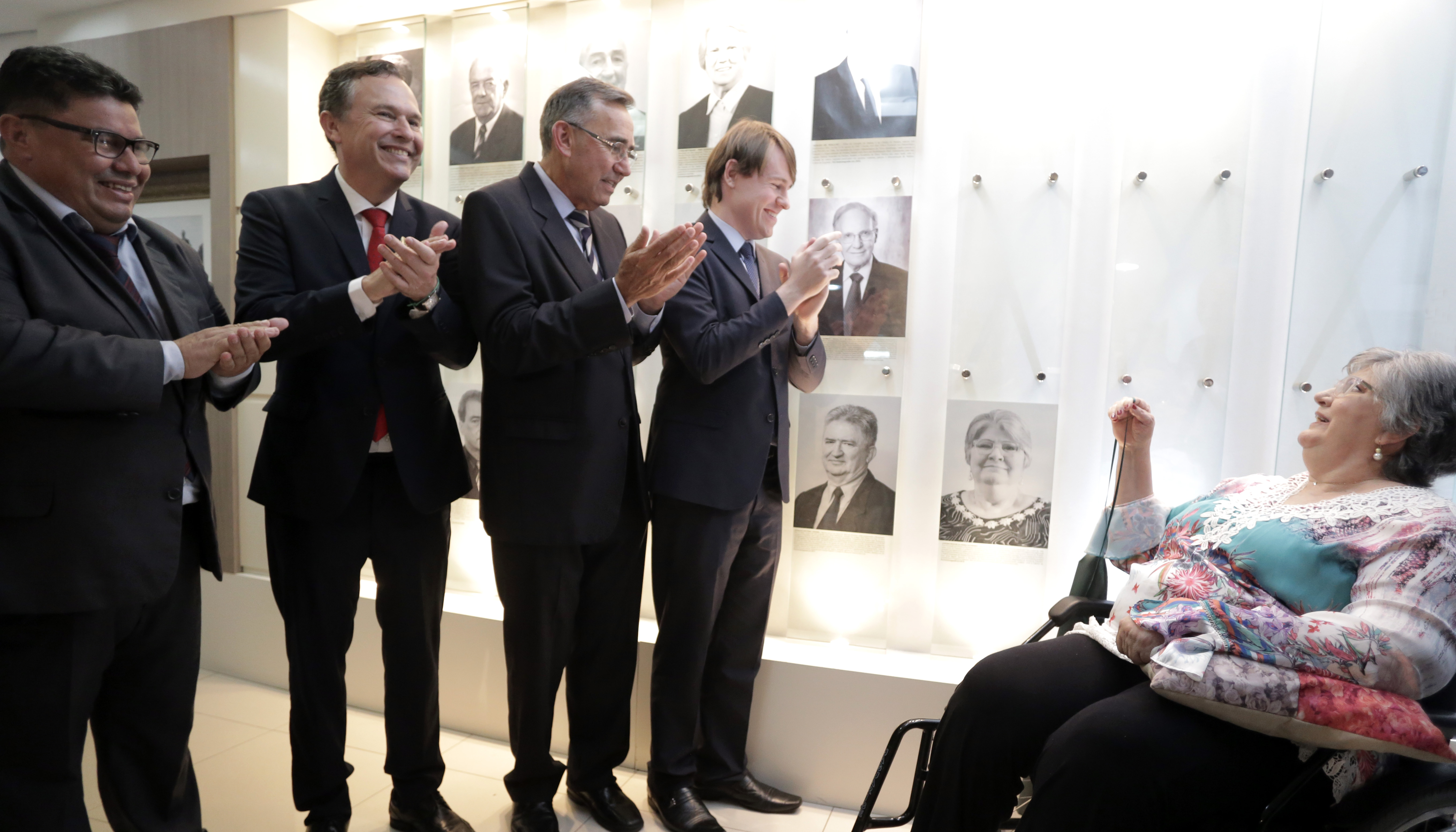 Noite de emoção na entrega do Título de Cidadã de Novo Hamburgo para Jurema Guterres
