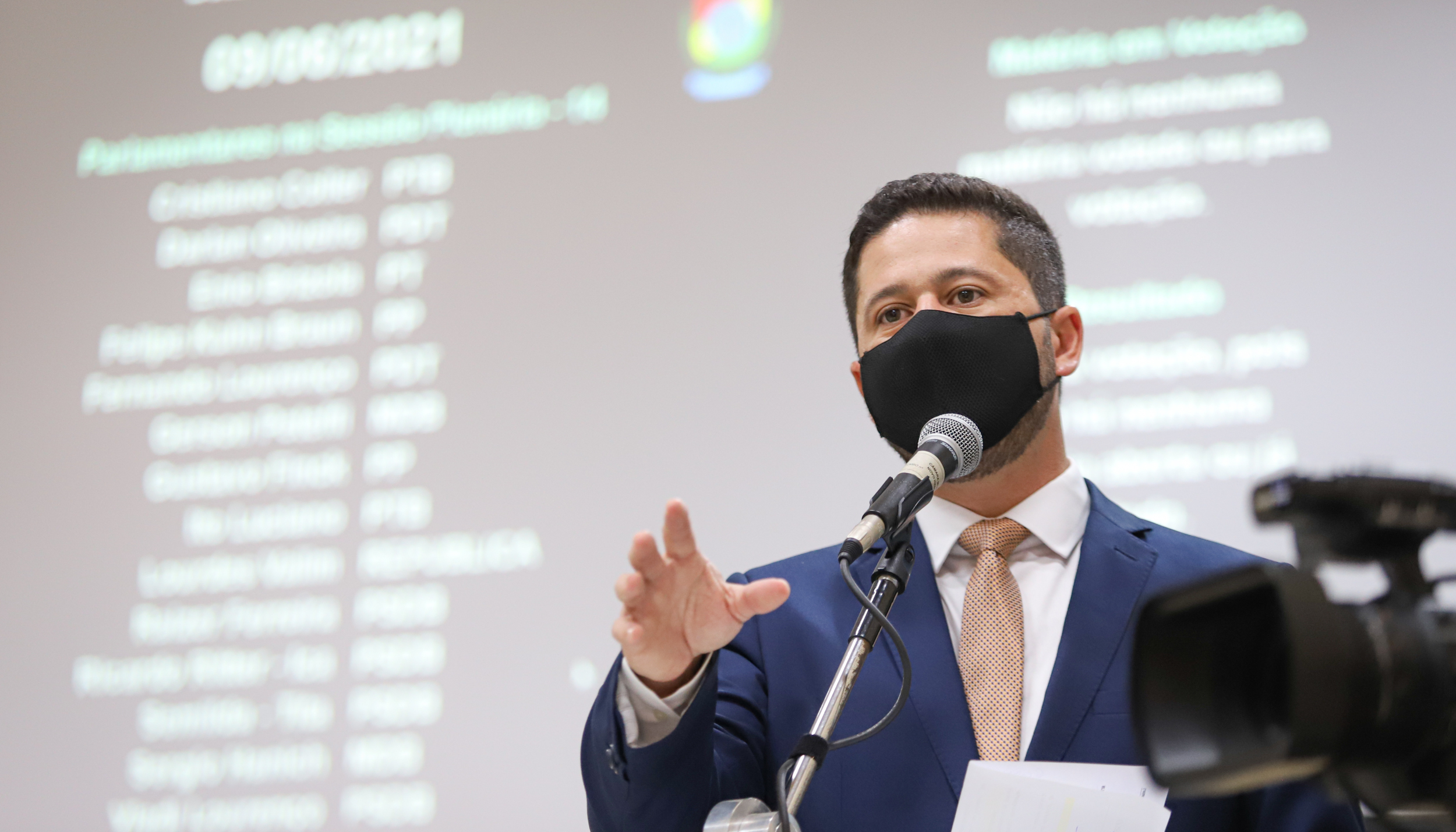 Novo Hamburgo aprova absorventes gratuitos para estudantes de escolas municipais