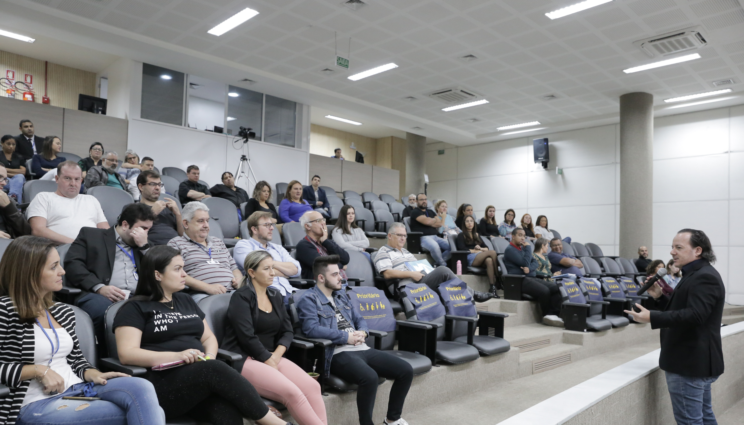 Palestra para público interno aborda habilidades humanas nas relações profissionais