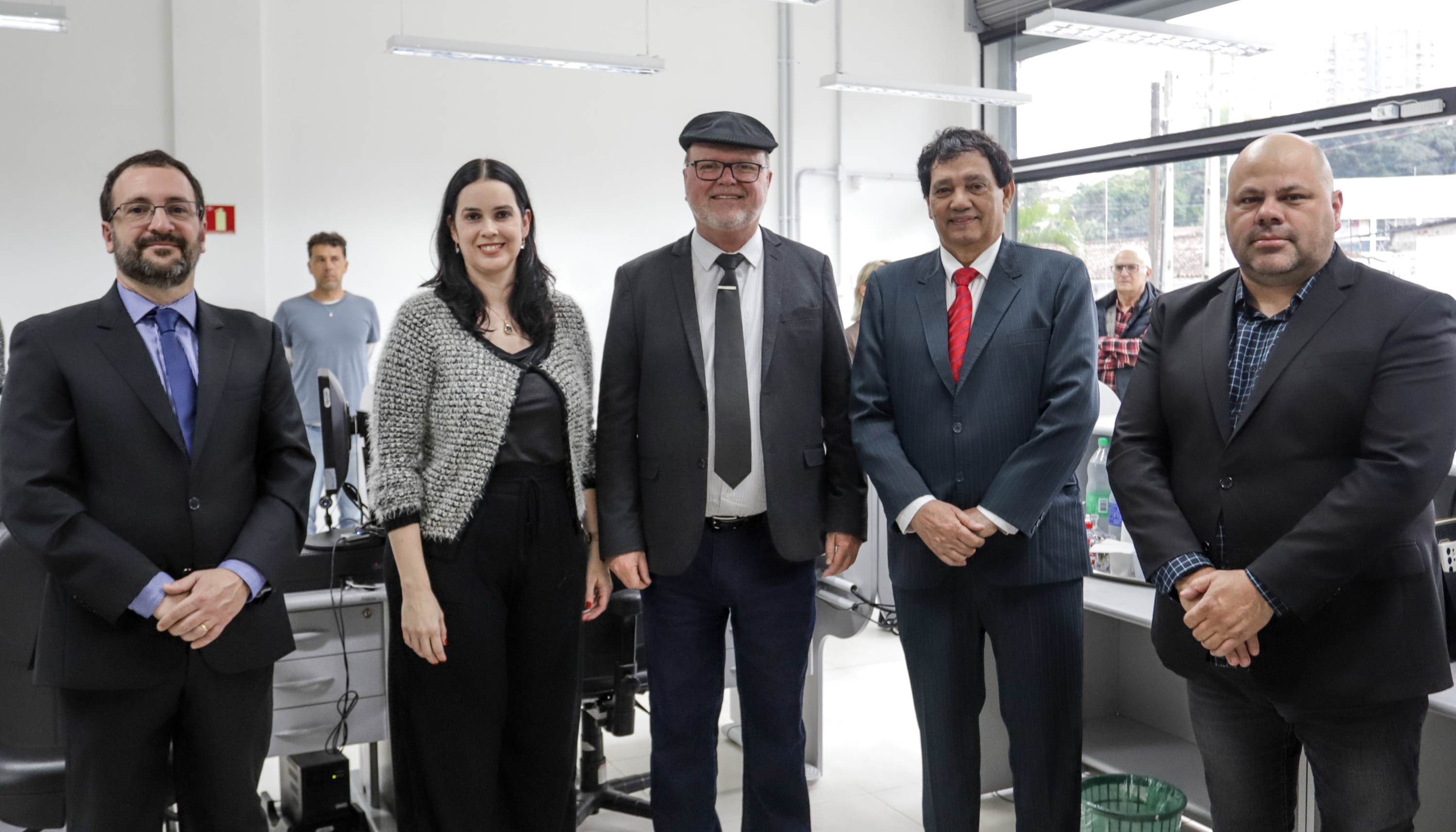 Parlamentares acompanham inauguração da nova sede dos cartórios eleitorais de Novo Hamburgo