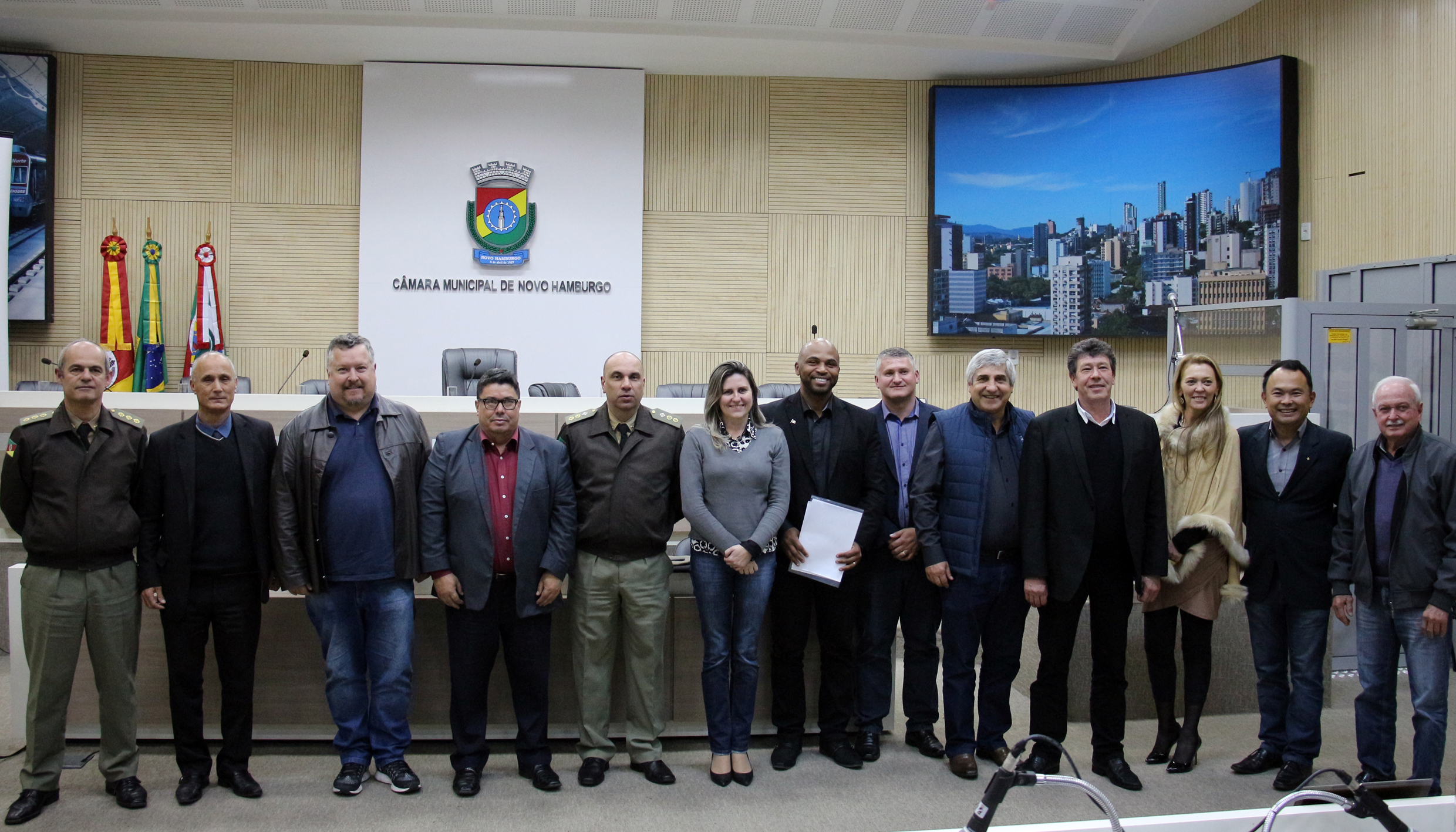 Parlamento Metropolitano busca solução para defasagem de efetivo policial na Região do Vale do Sapateiro