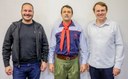 Patrão do CTG Estância da Liberdade faz visita institucional à Câmara