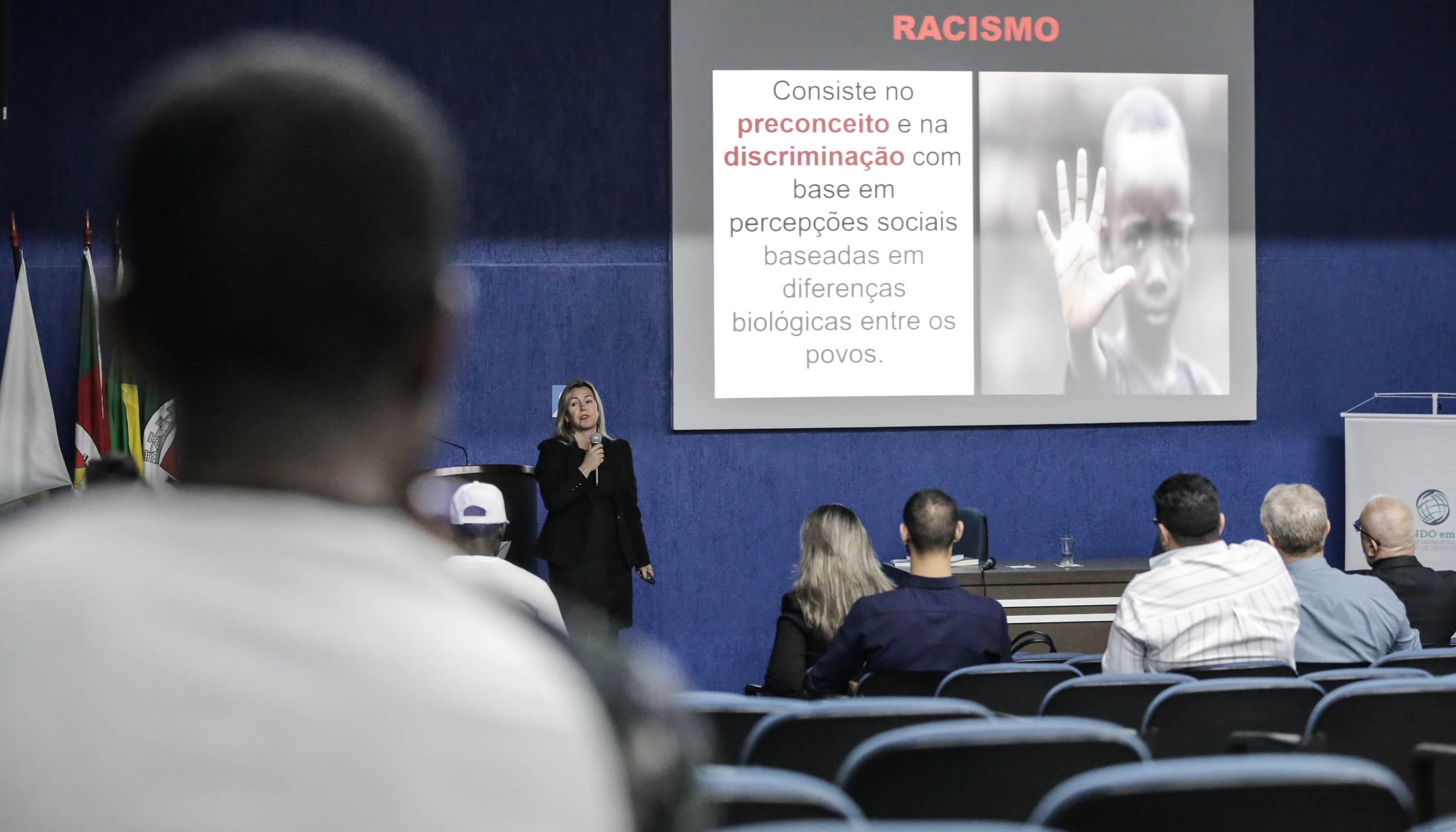 Seminário reflete desafios para a consolidação dos direitos humanos no tratamento a migrantes e refugiados
