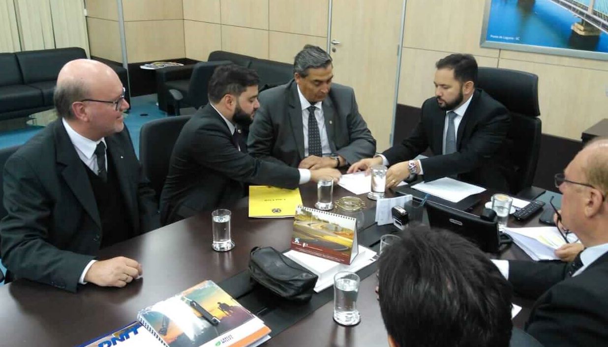 Peteffi recebe do DNIT confirmação de passarela em frente ao outlet em Novo Hamburgo