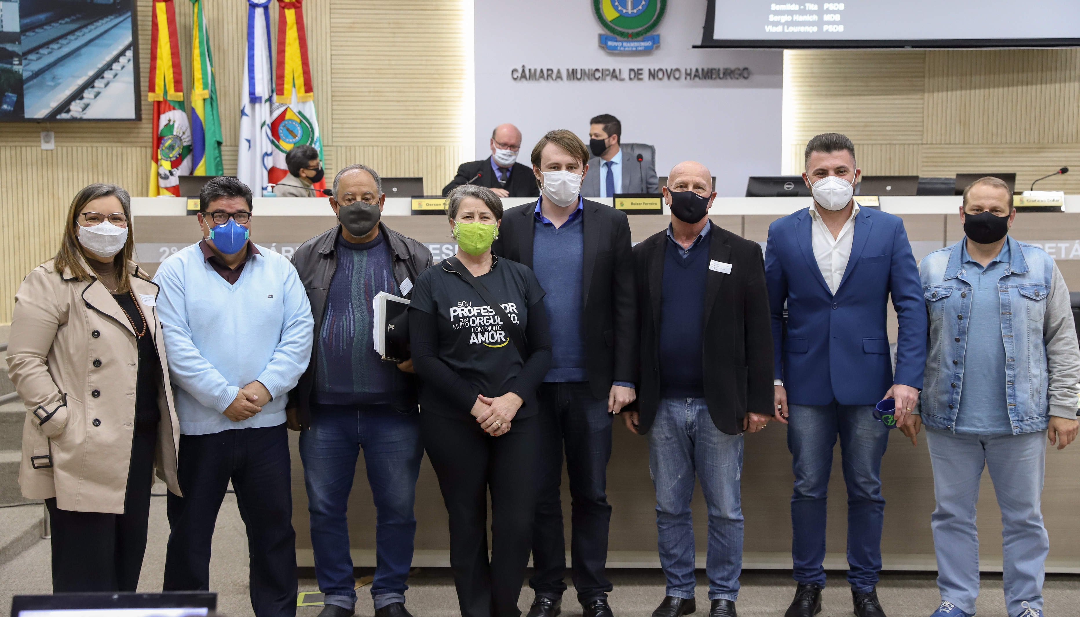 Plenário debate relatório de Comissão Especial sobre o Ipasem