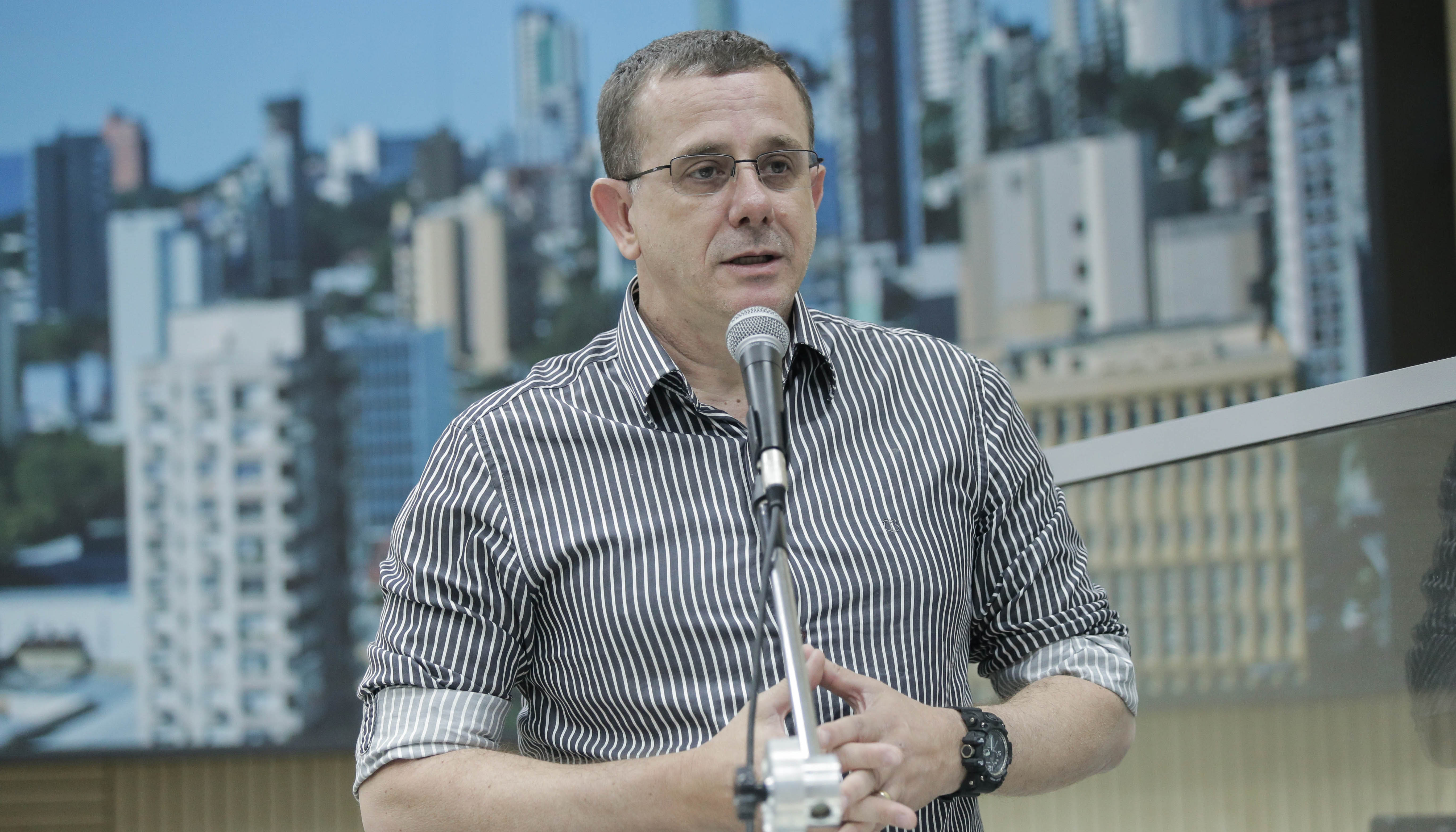 Policial civil pede conscientização quanto à divulgação de notícias falsas