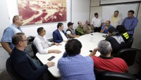 Prefeitura se compromete a viabilizar curso de motofretista junto aos CFCs