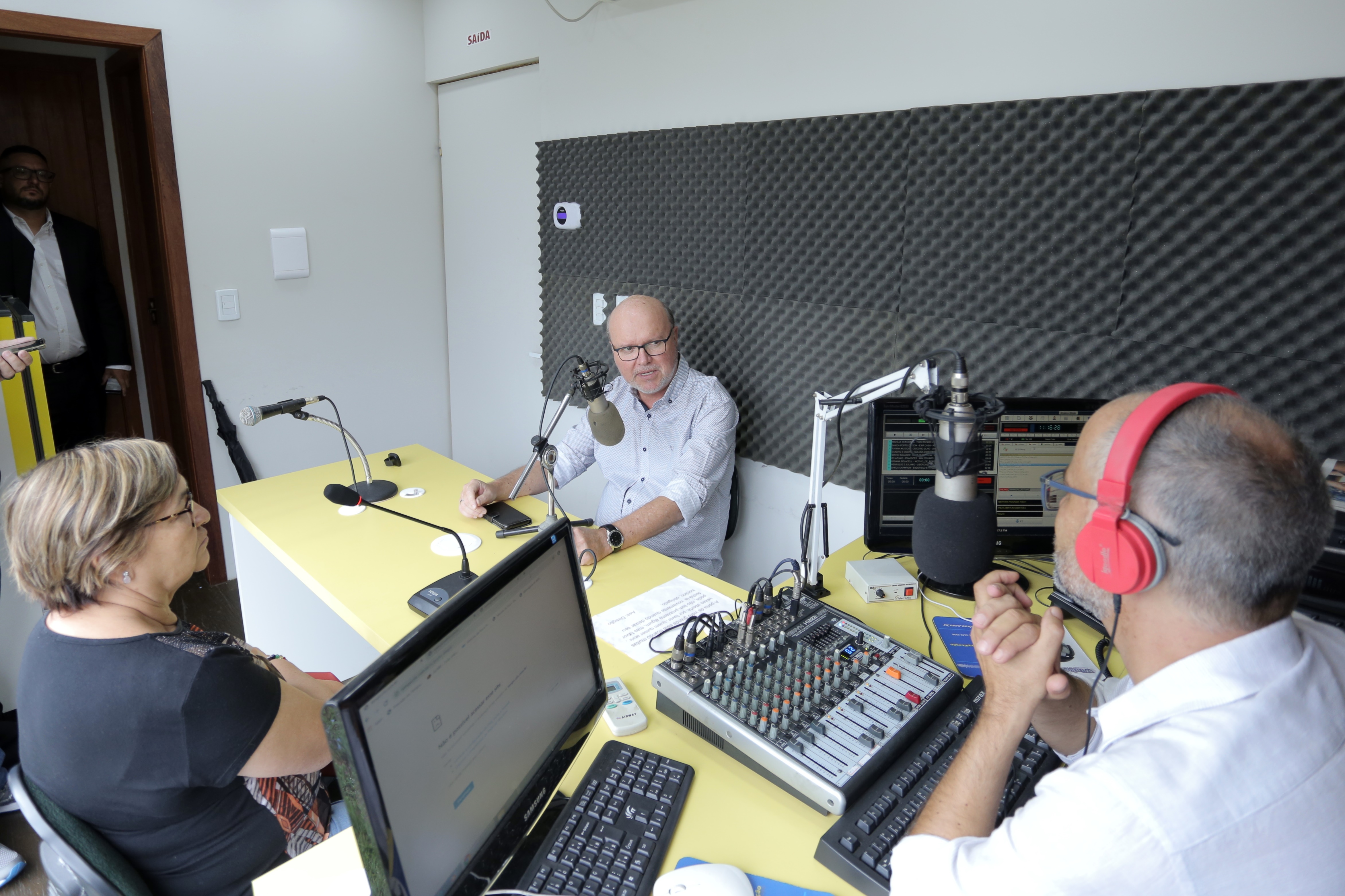 Presidente aproveita início de mandato para reforçar laços entre Legislativo e veículos de imprensa