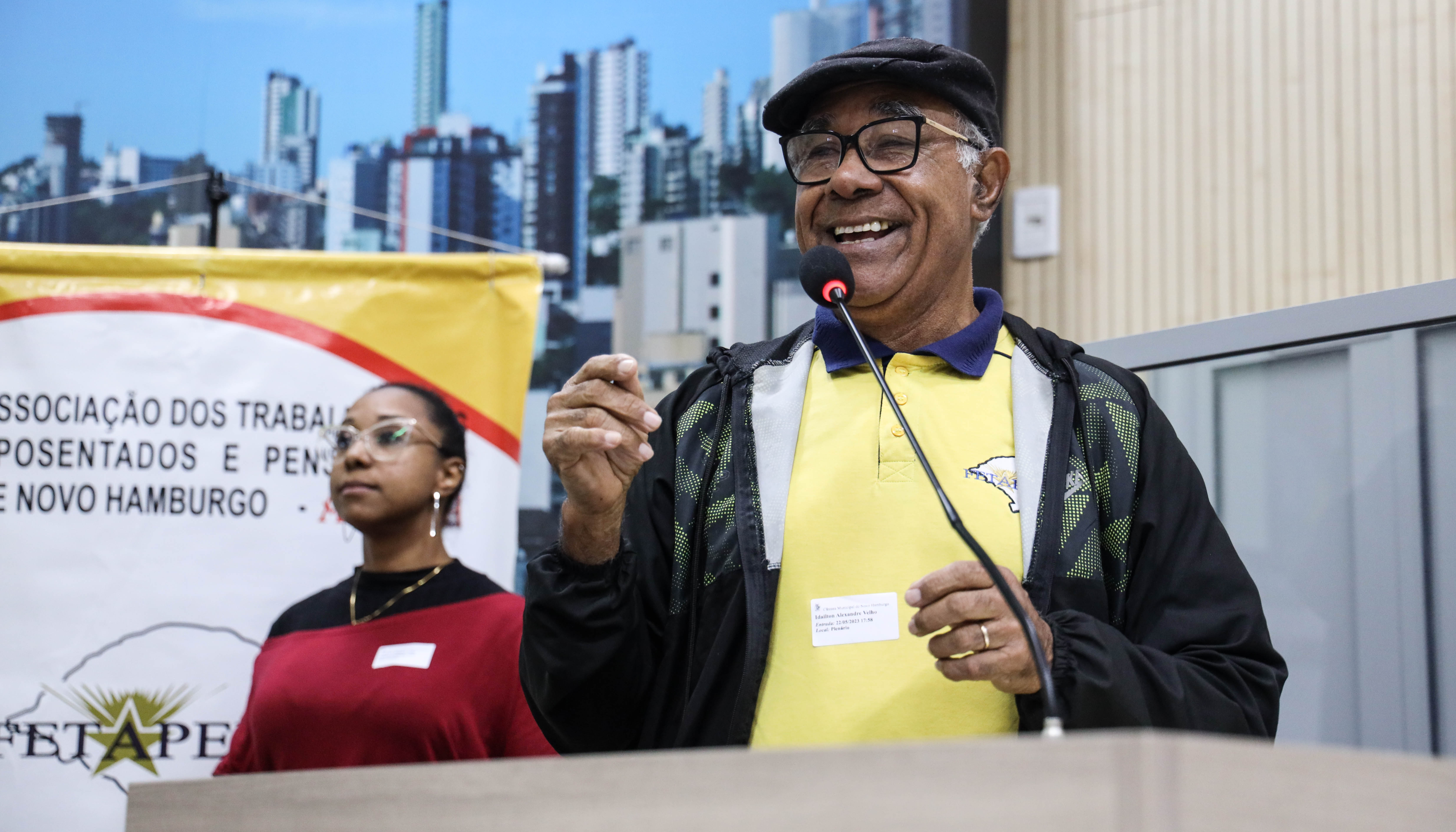 Presidente de associação de aposentados fala sobre atividades prestadas pela instituição