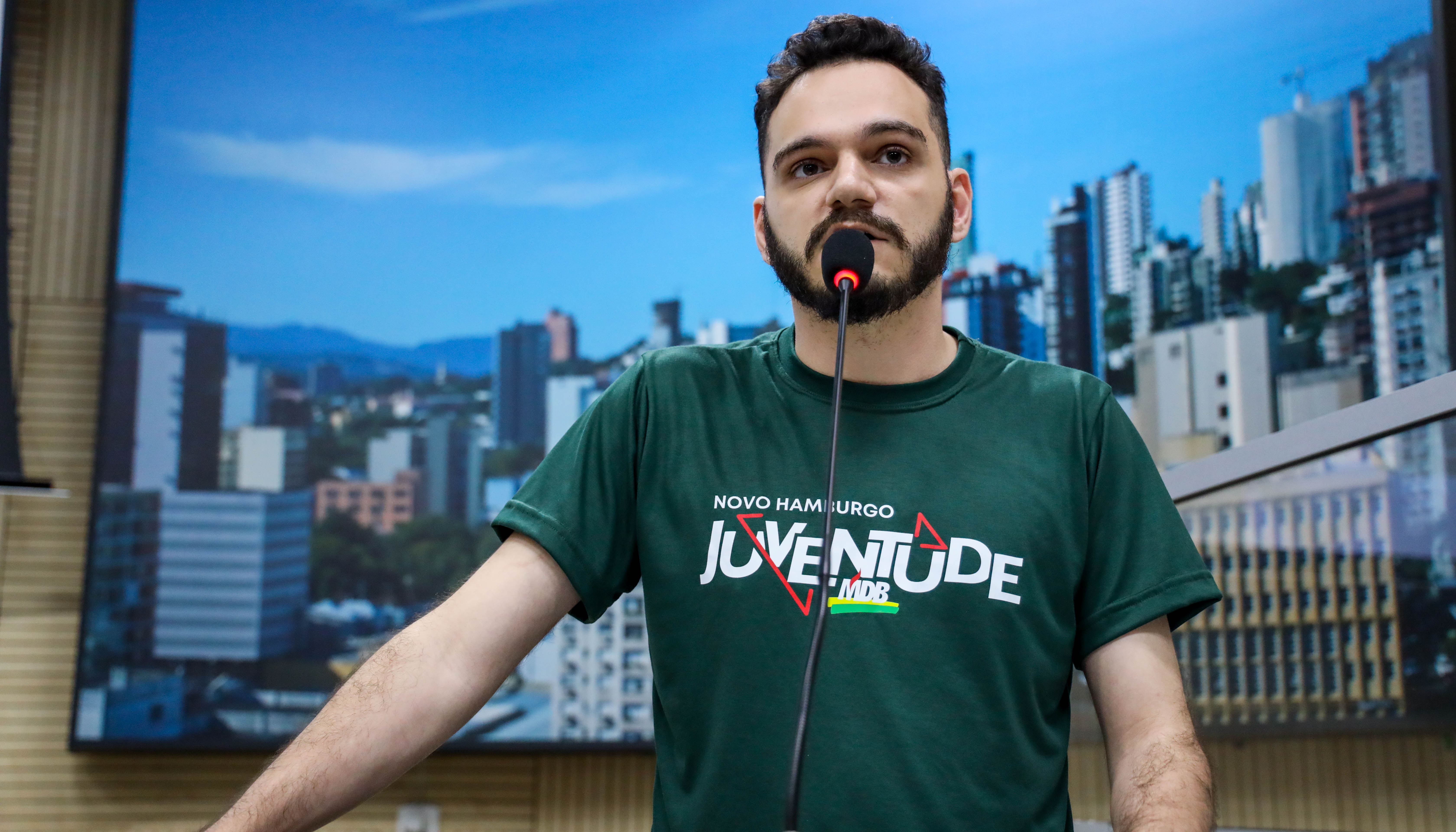 Presidente do MDB Juventude divulga curso sobre mídias sociais e eleições 2024