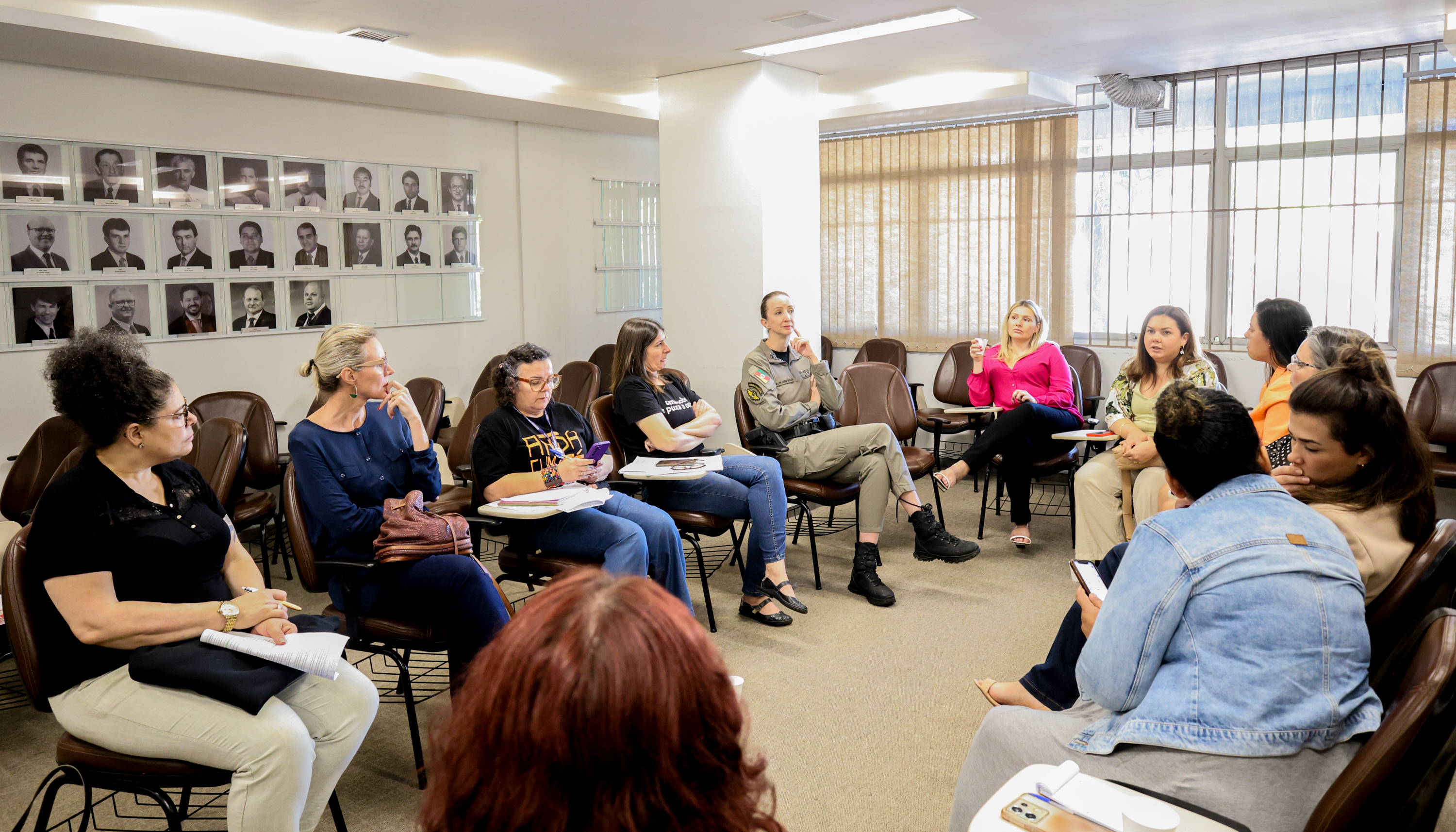 Procuradoria da Mulher debate Fundo Municipal Pró-Mulher e fortalecimento da Rede Lilás