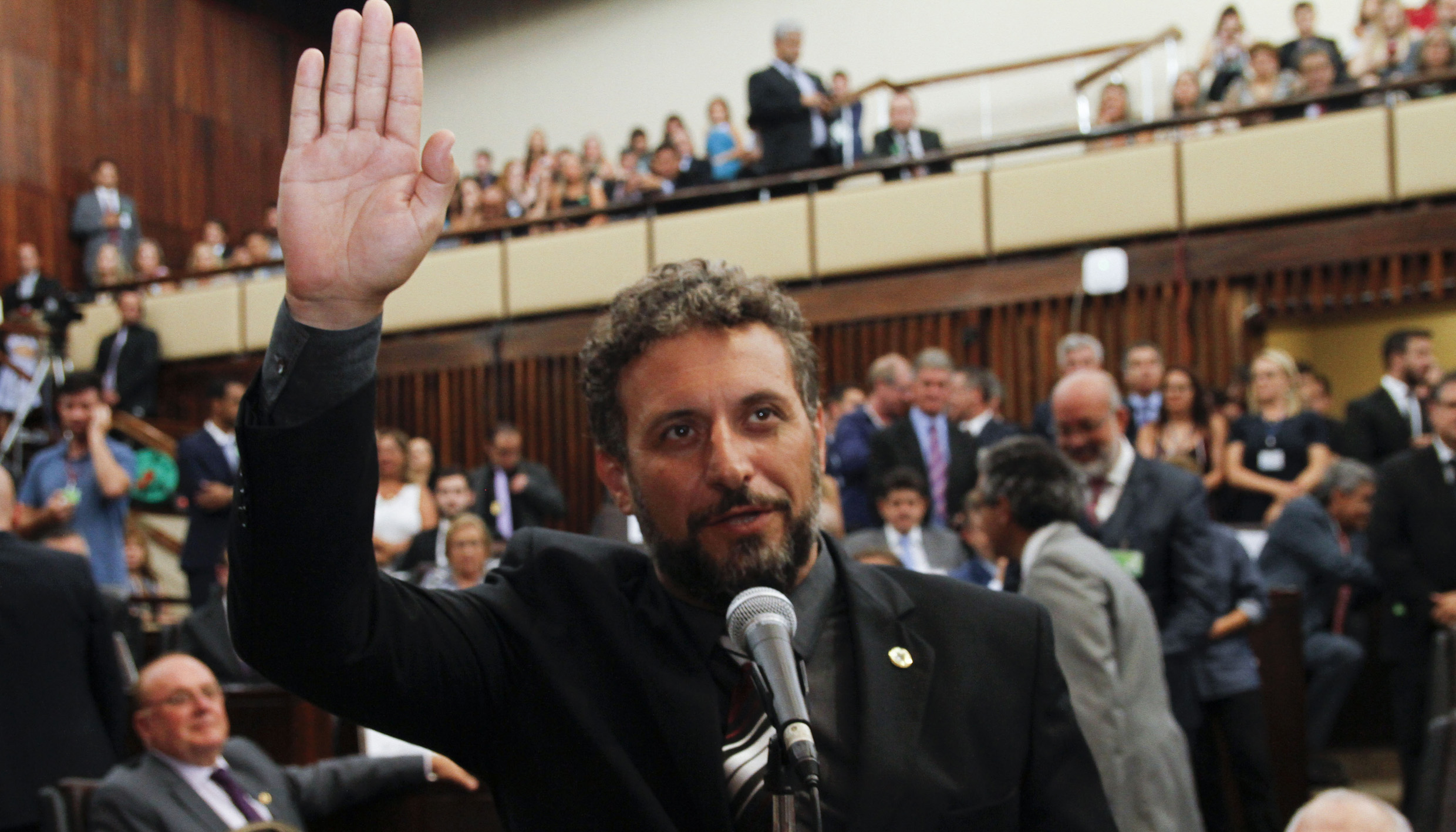 Professor Issur Koch se despede do Legislativo hamburguense e assume como deputado estadual