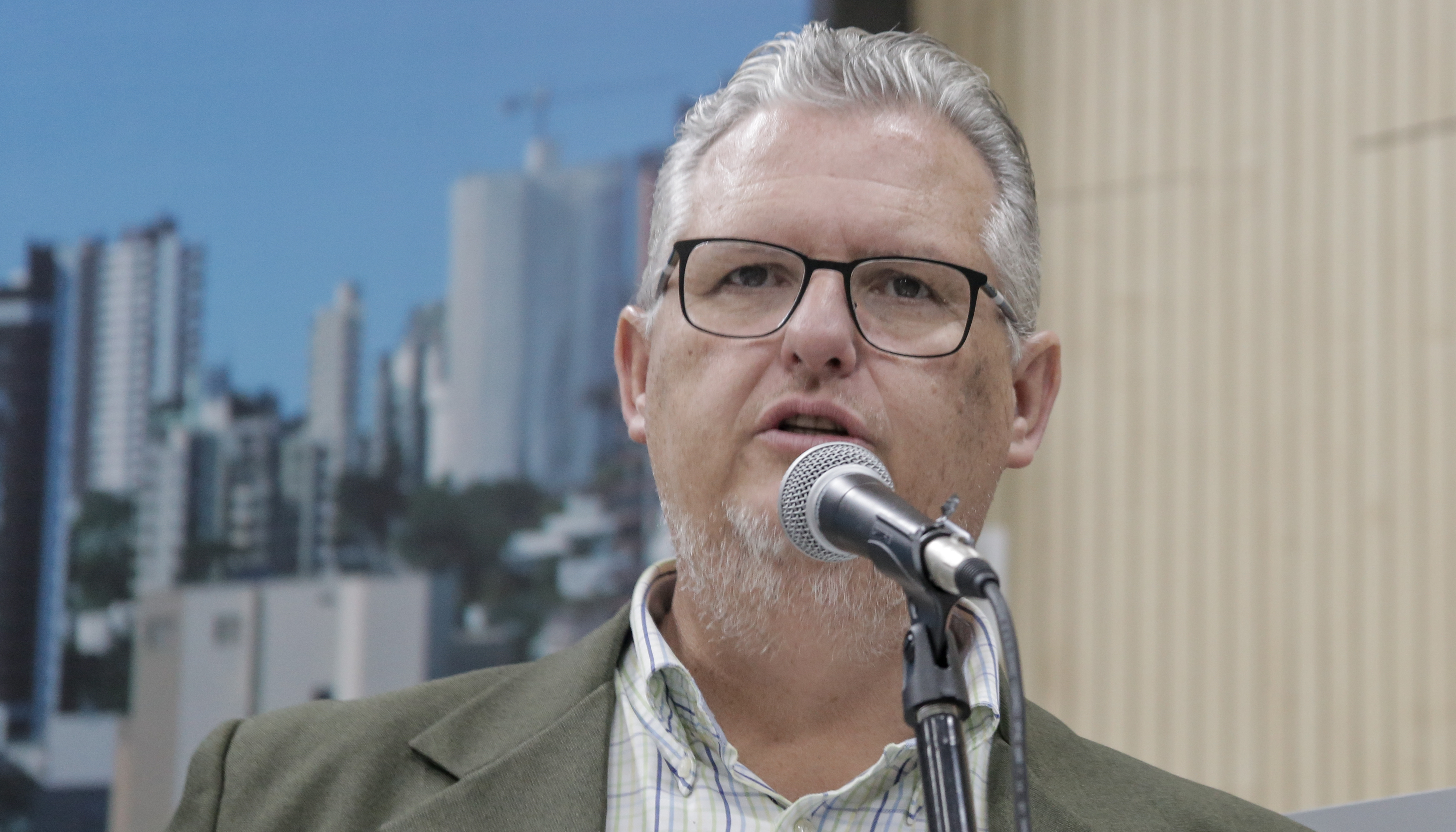 Projeto aprovado determina transmissão ao vivo pela internet de licitações do Executivo