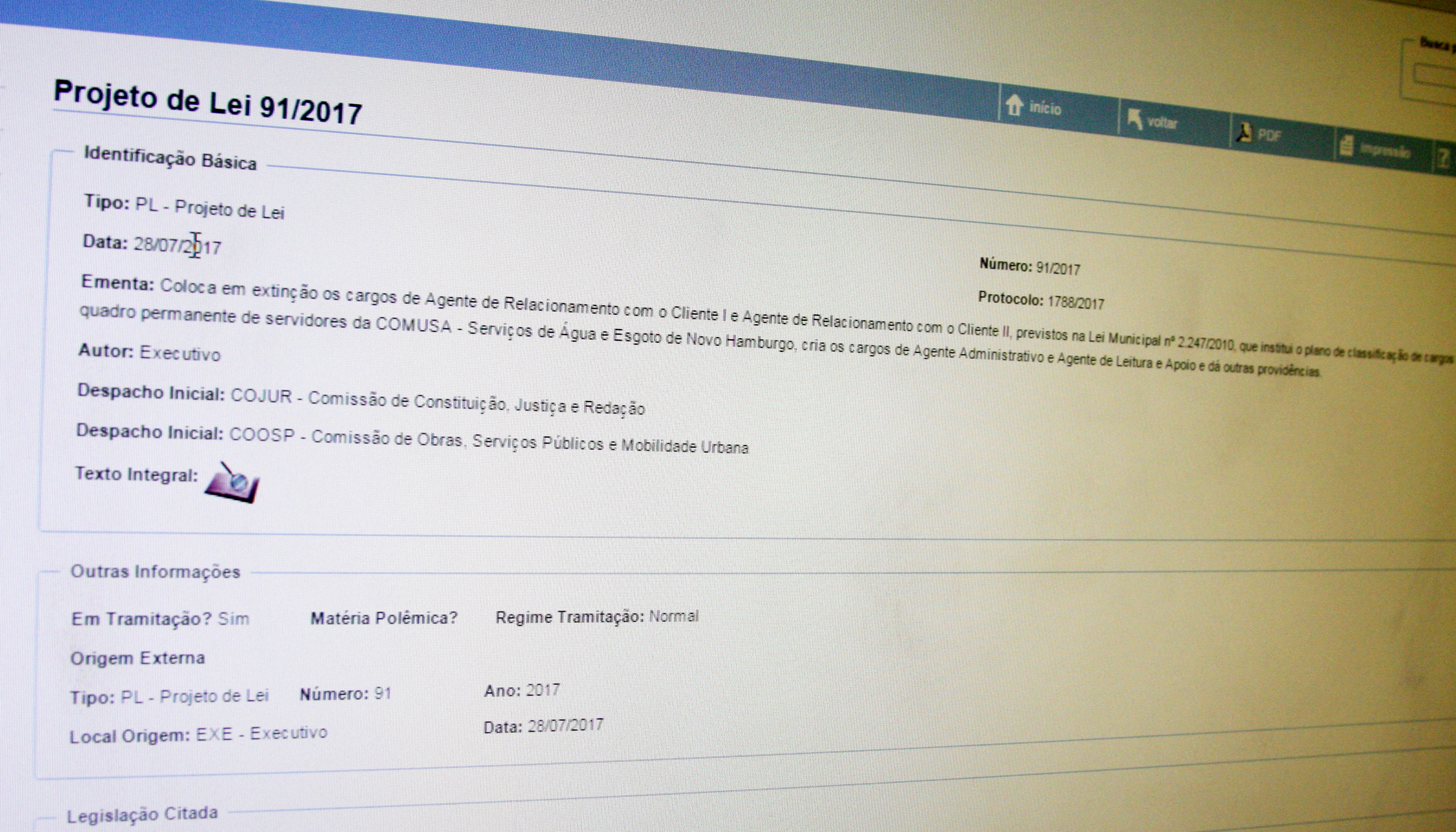 Projeto cria cargos de agente administrativo e de leitura na Comusa