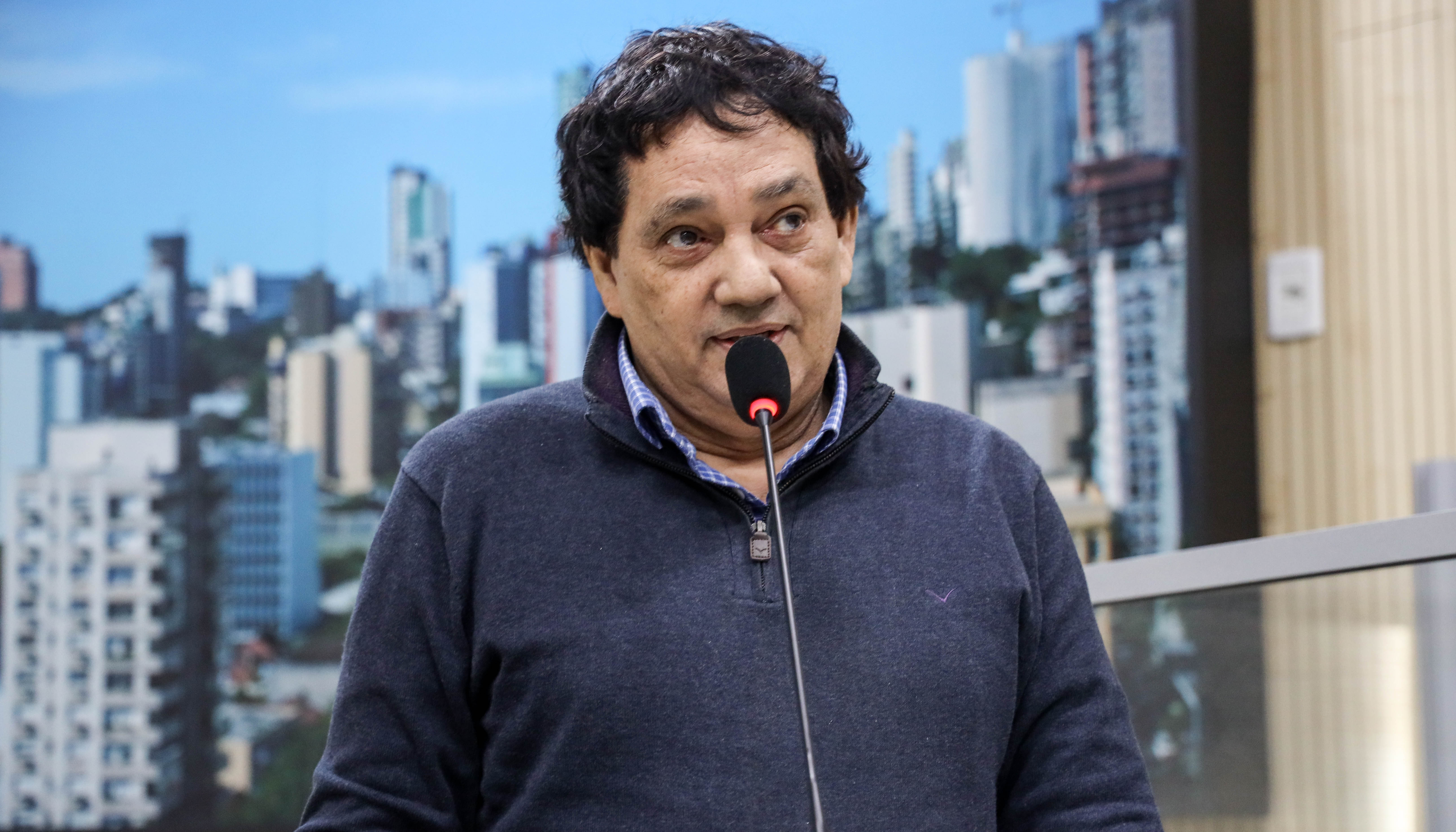 Projeto de distribuição de celulares apreendidos recebe aplausos do Parlamento