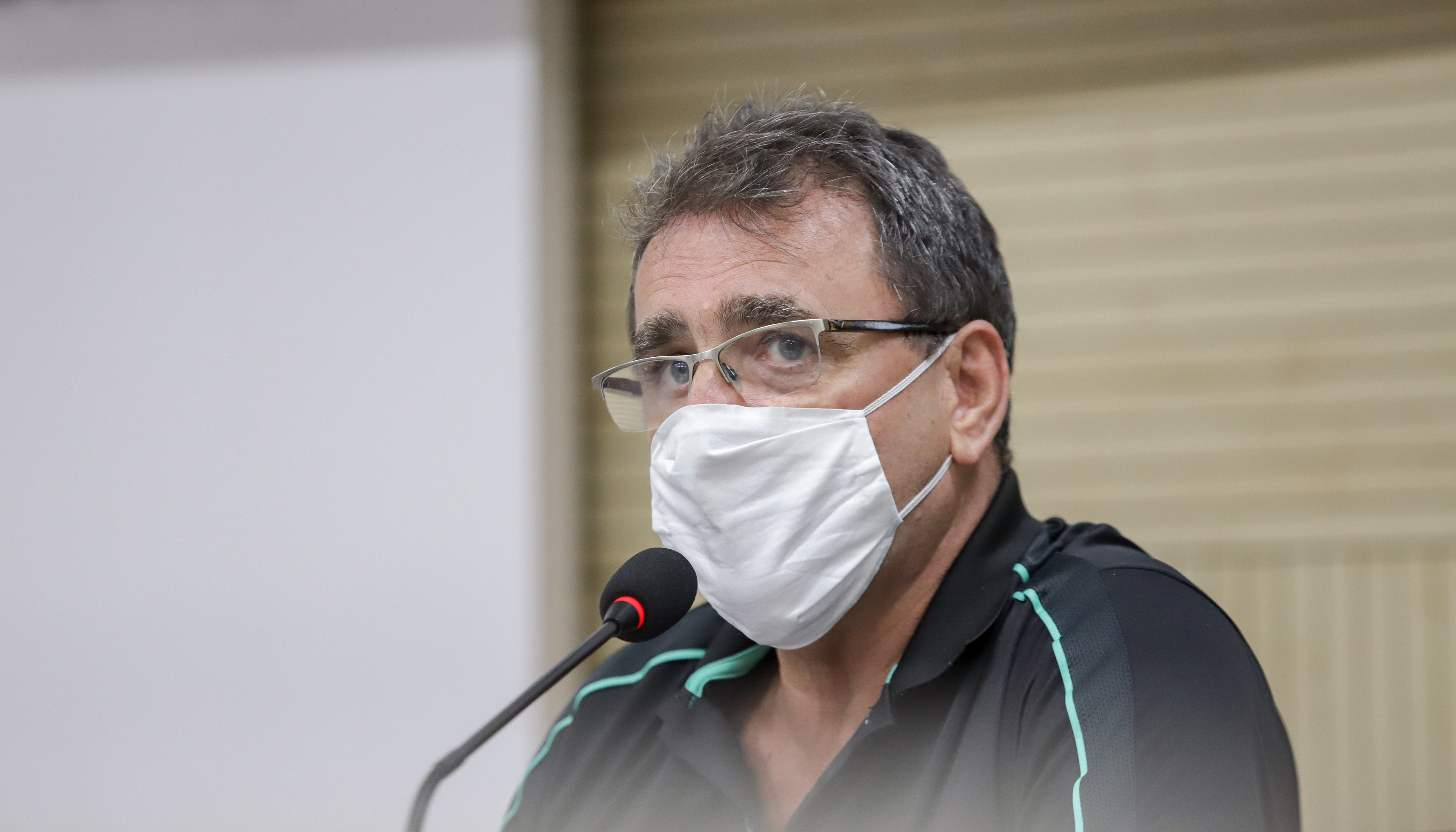 Projeto de lei nomeia rua em homenagem ao chargista Tacho