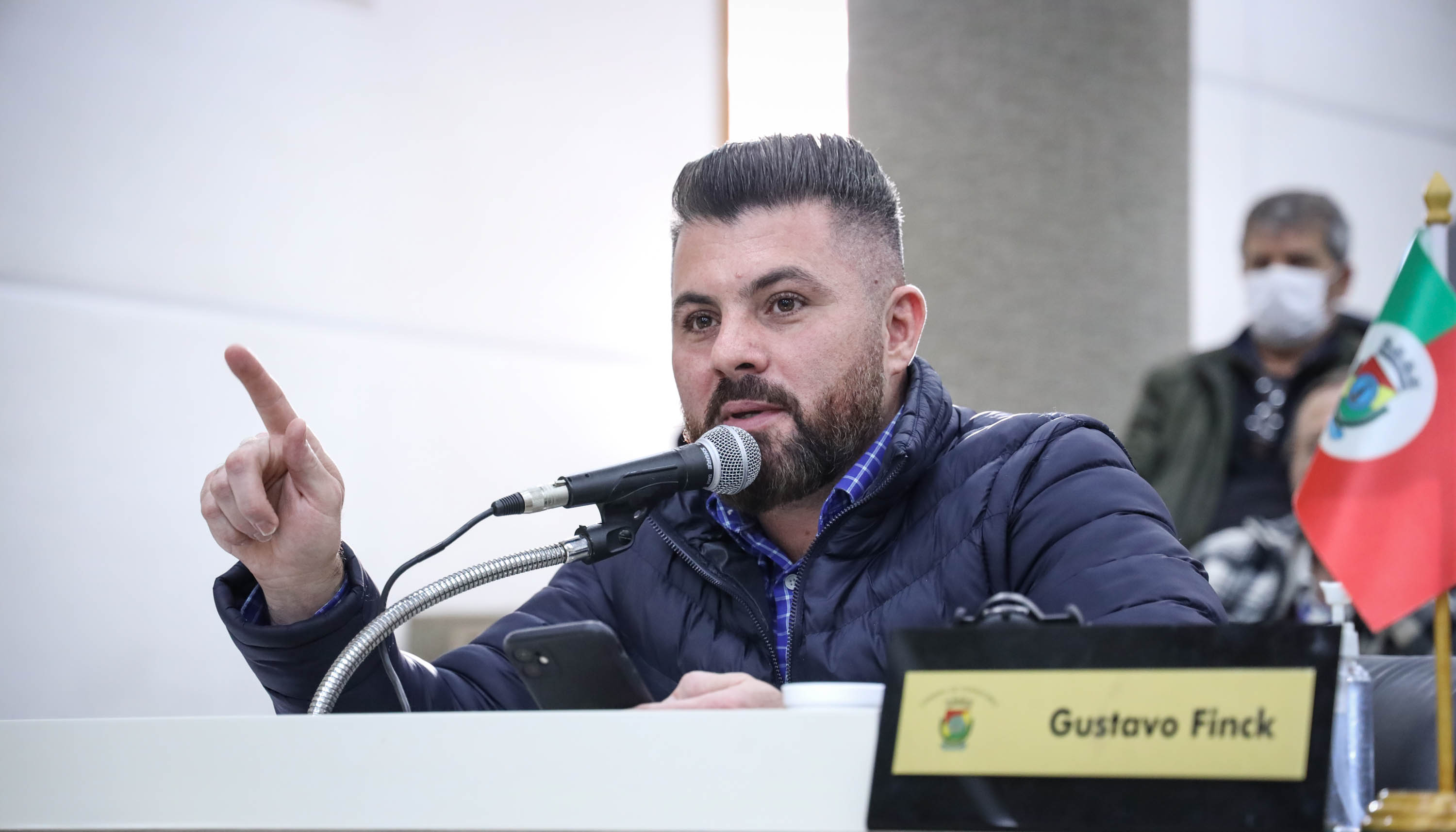 Projeto de lei quer facilitar licenciamento para antenas de radiocomunicação