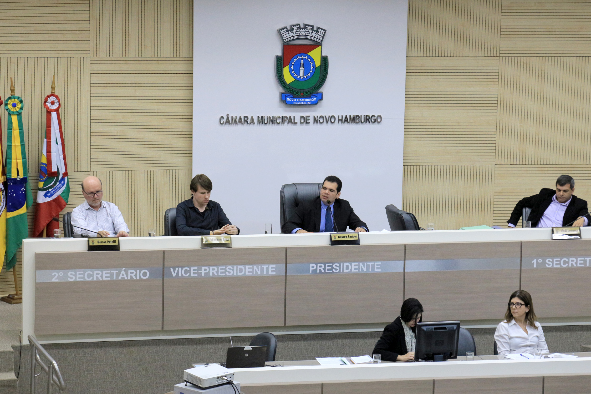 Projeto dispõe sobre vale-alimentação dos servidores da Câmara