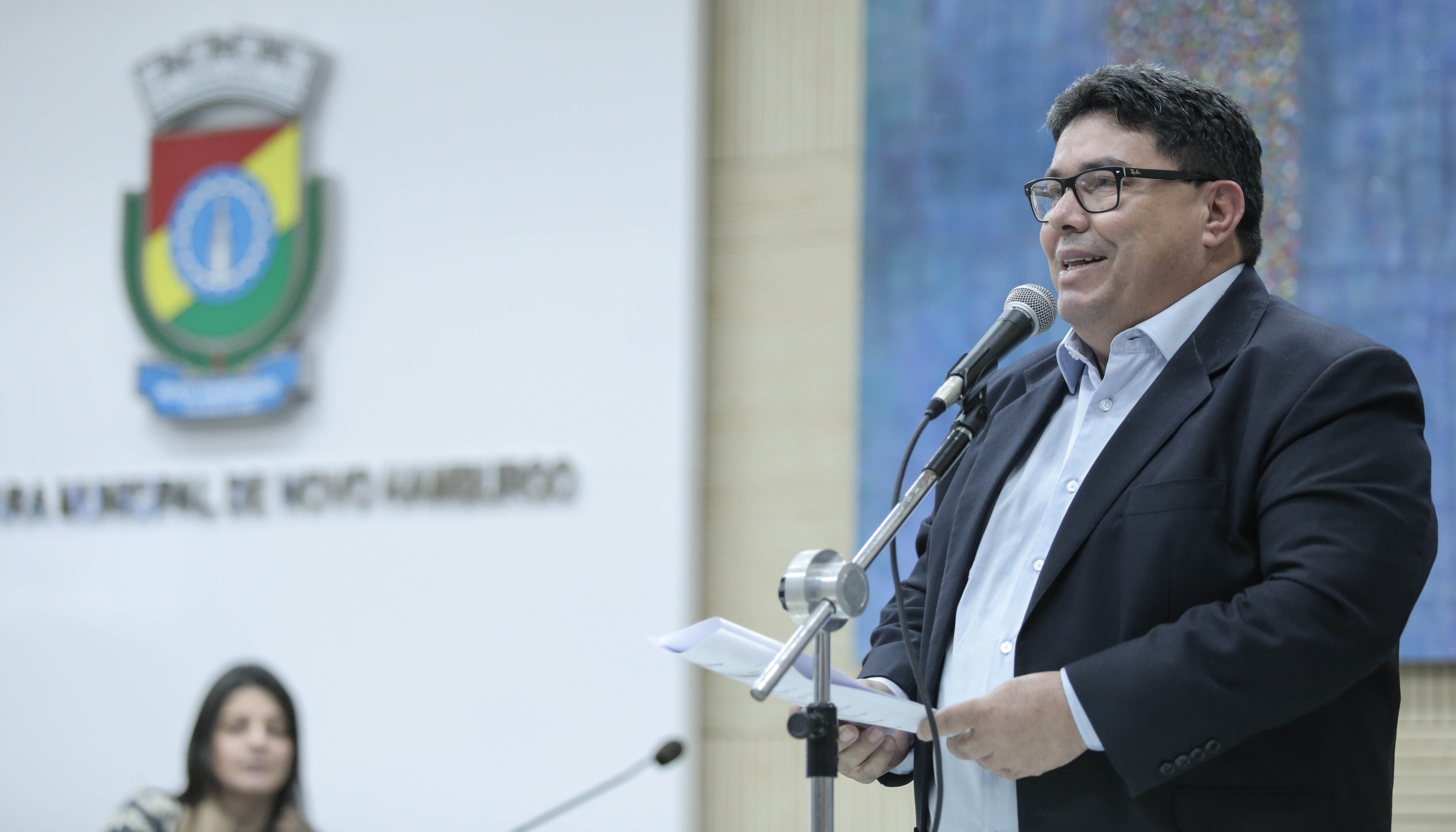 Projeto proíbe abandono de veículos e partes de automóveis