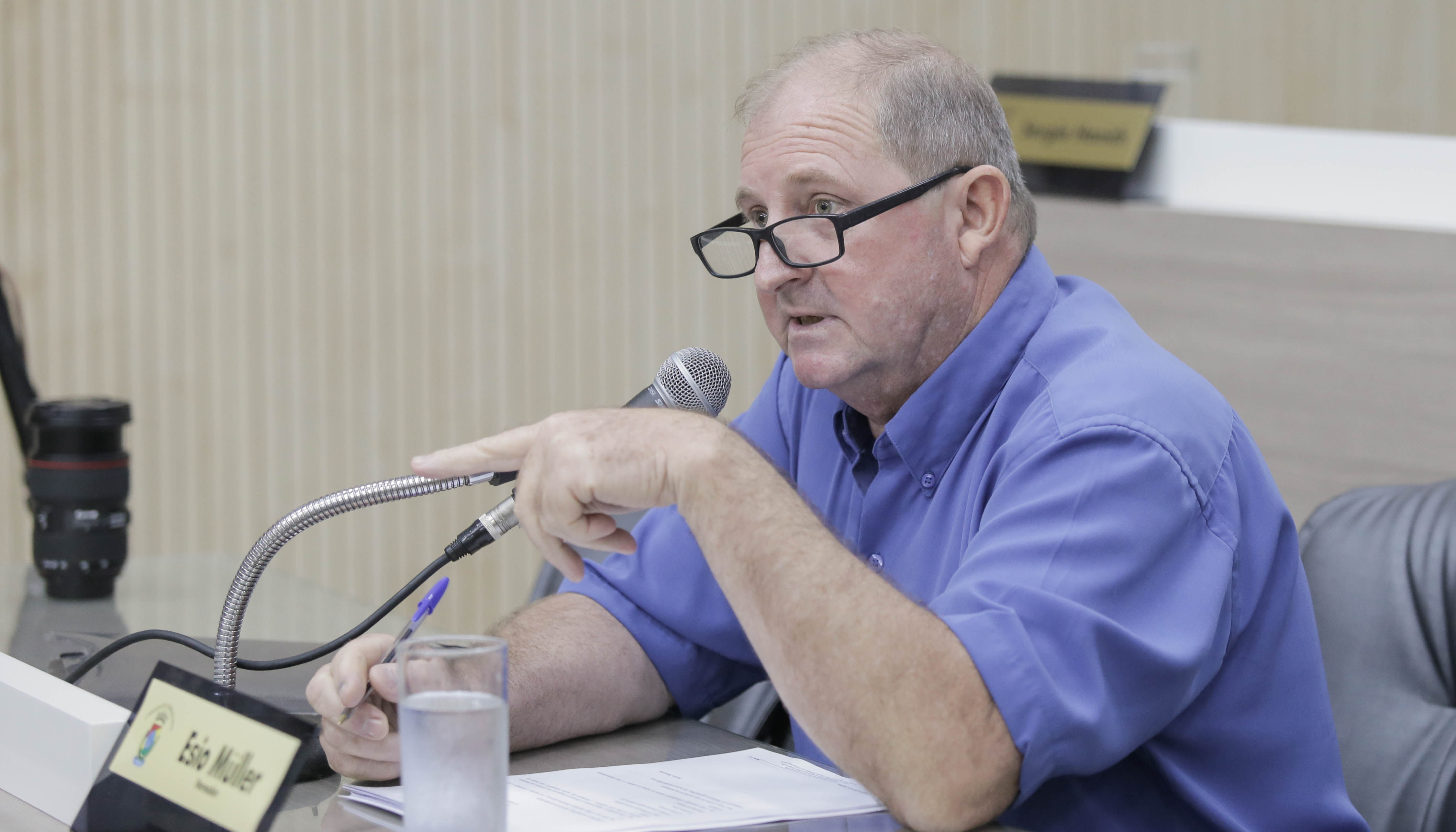 Projeto que obriga divulgação da arrecadação com multas de trânsito tem votação adiada