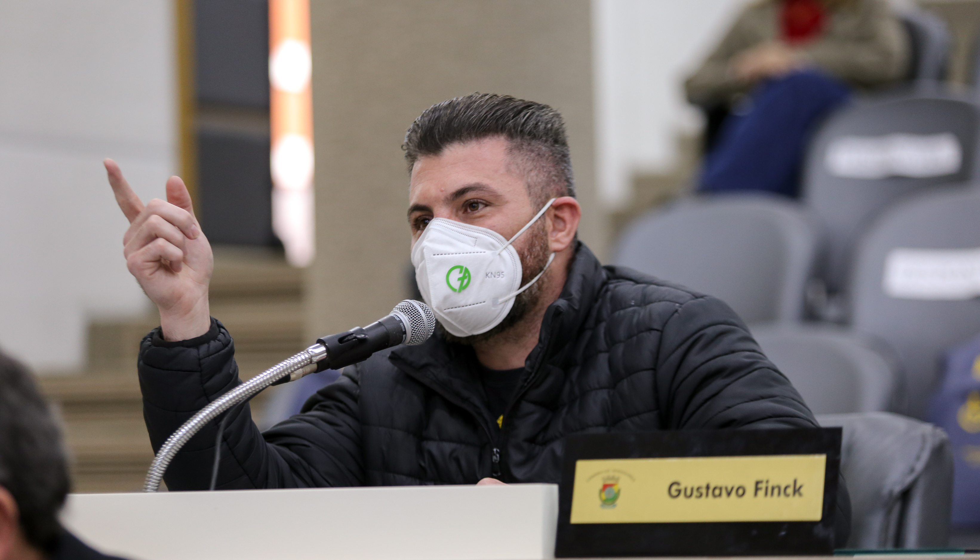 Projeto que prevê atualização de regramento sobre gratuidades em cemitérios particulares tem pedido de vista