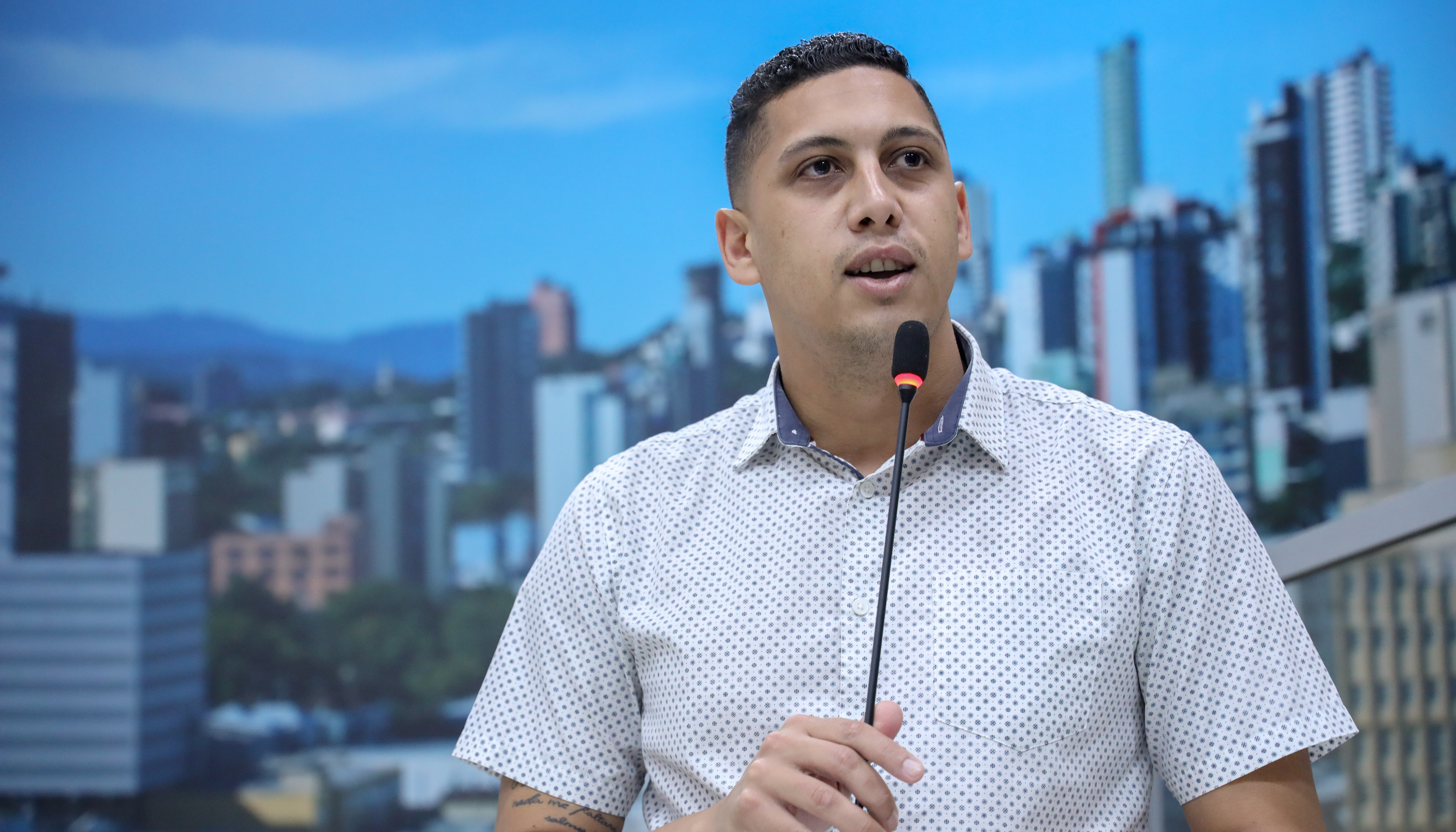 Projeto quer disponibilizar QR Codes em paradas com informações sobre linhas de ônibus