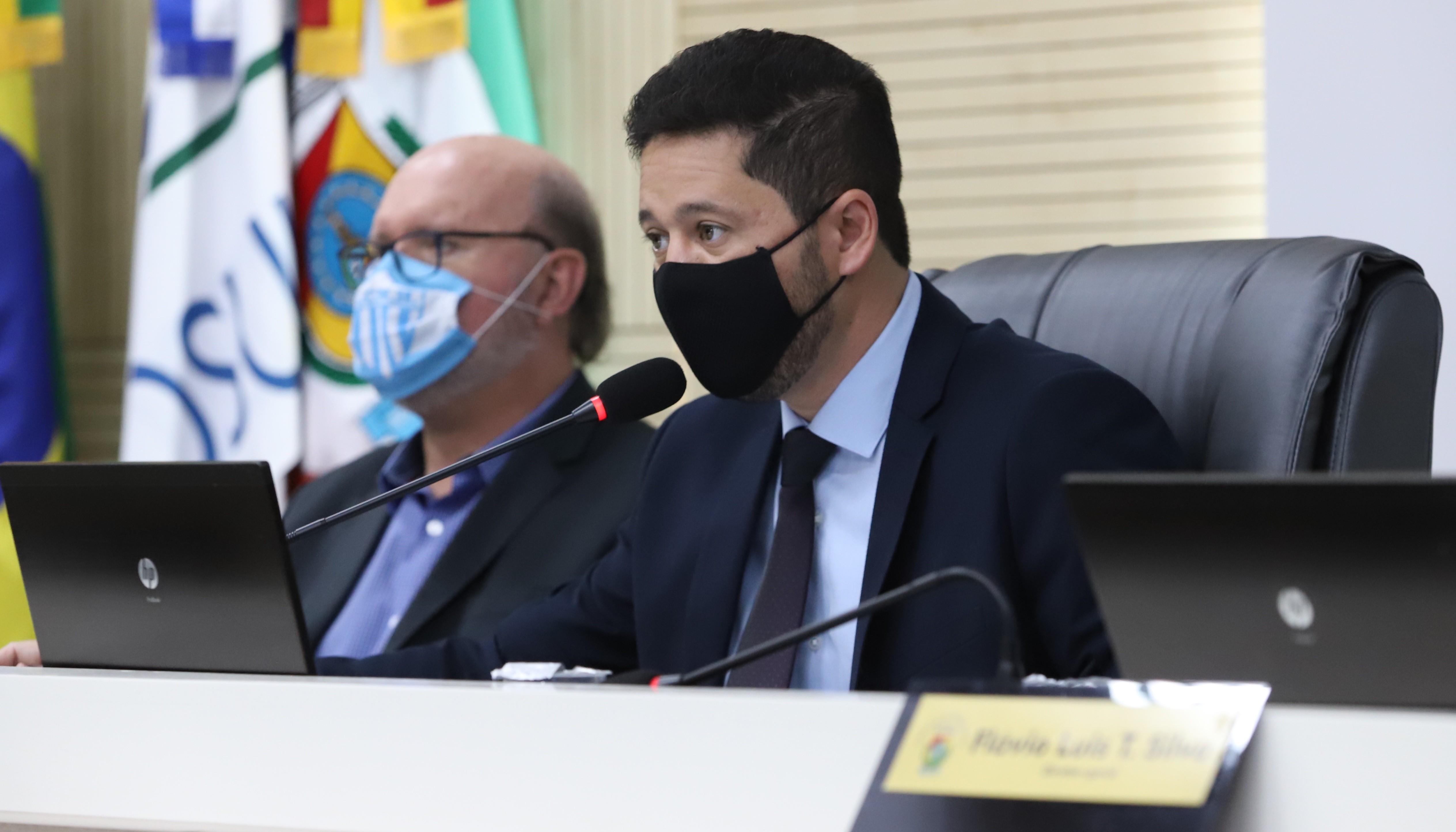 Projeto revisa legislação municipal que obriga colocação de placas informativas em obras públicas