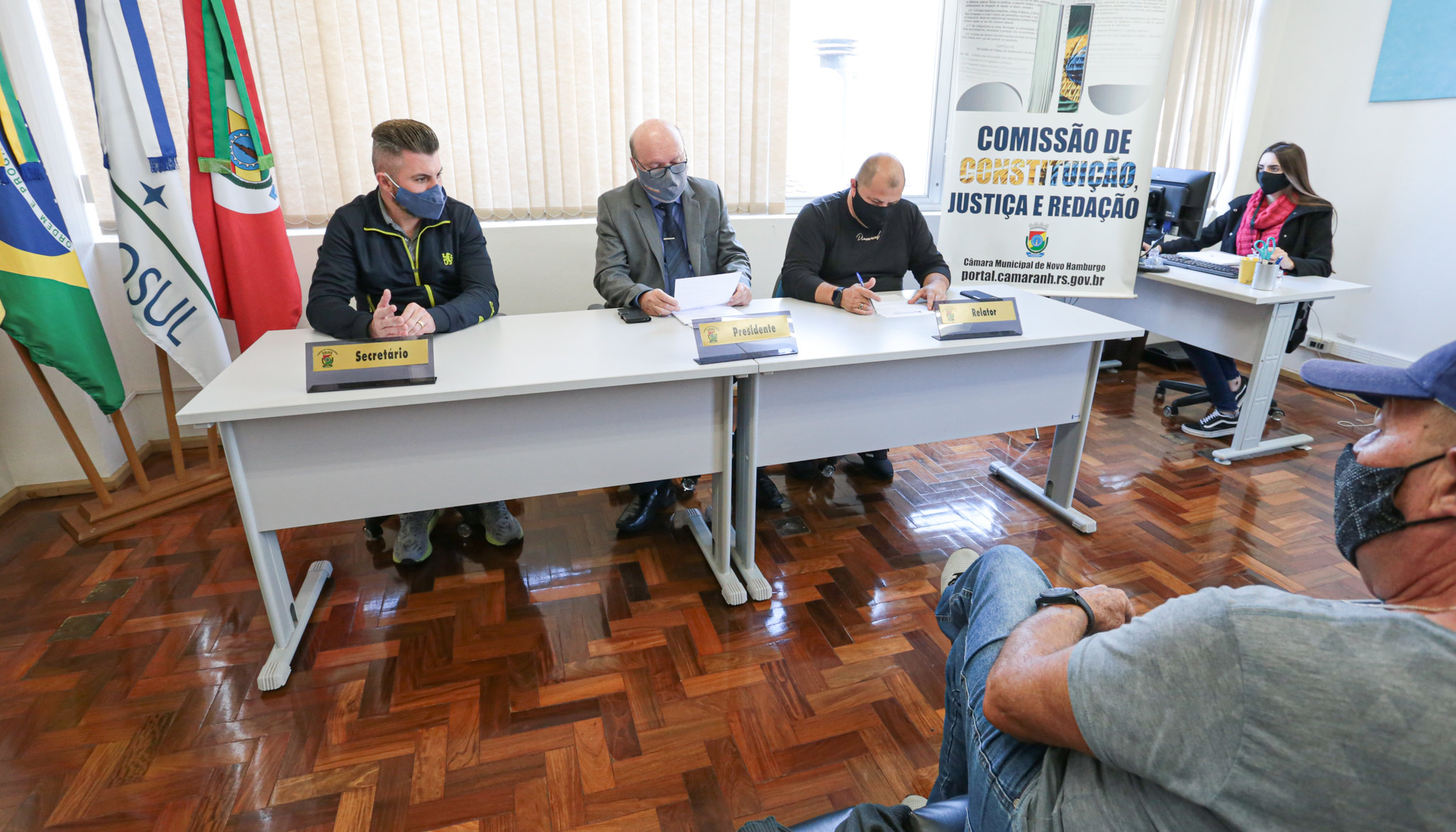 Propostas de teto de contribuição e previdência complementar para novos servidores serão votadas nos dias 6 e 11 