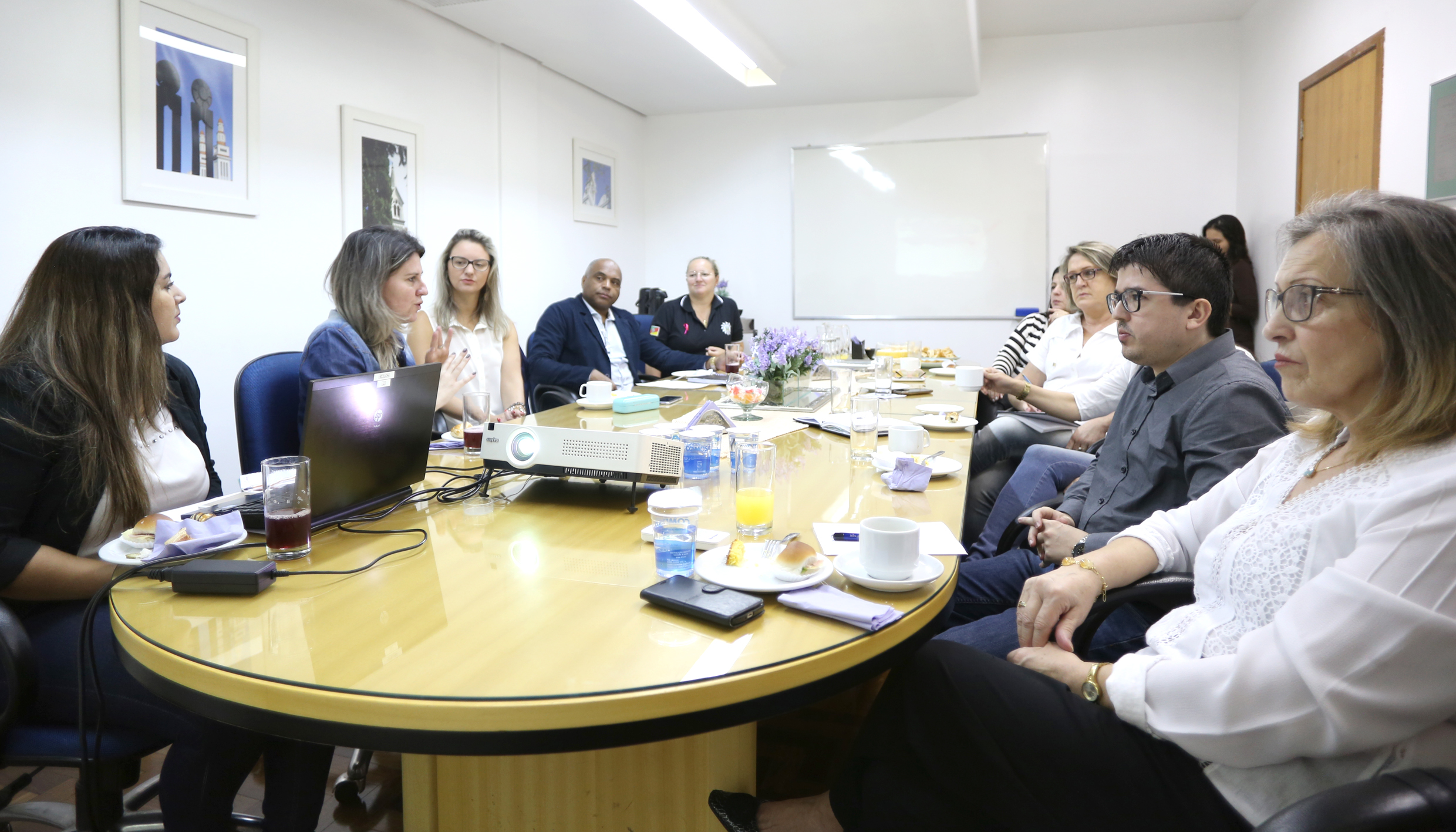 Rede integrada municipal promoverá ações para aprimorar atendimento às mulheres vítimas de violência