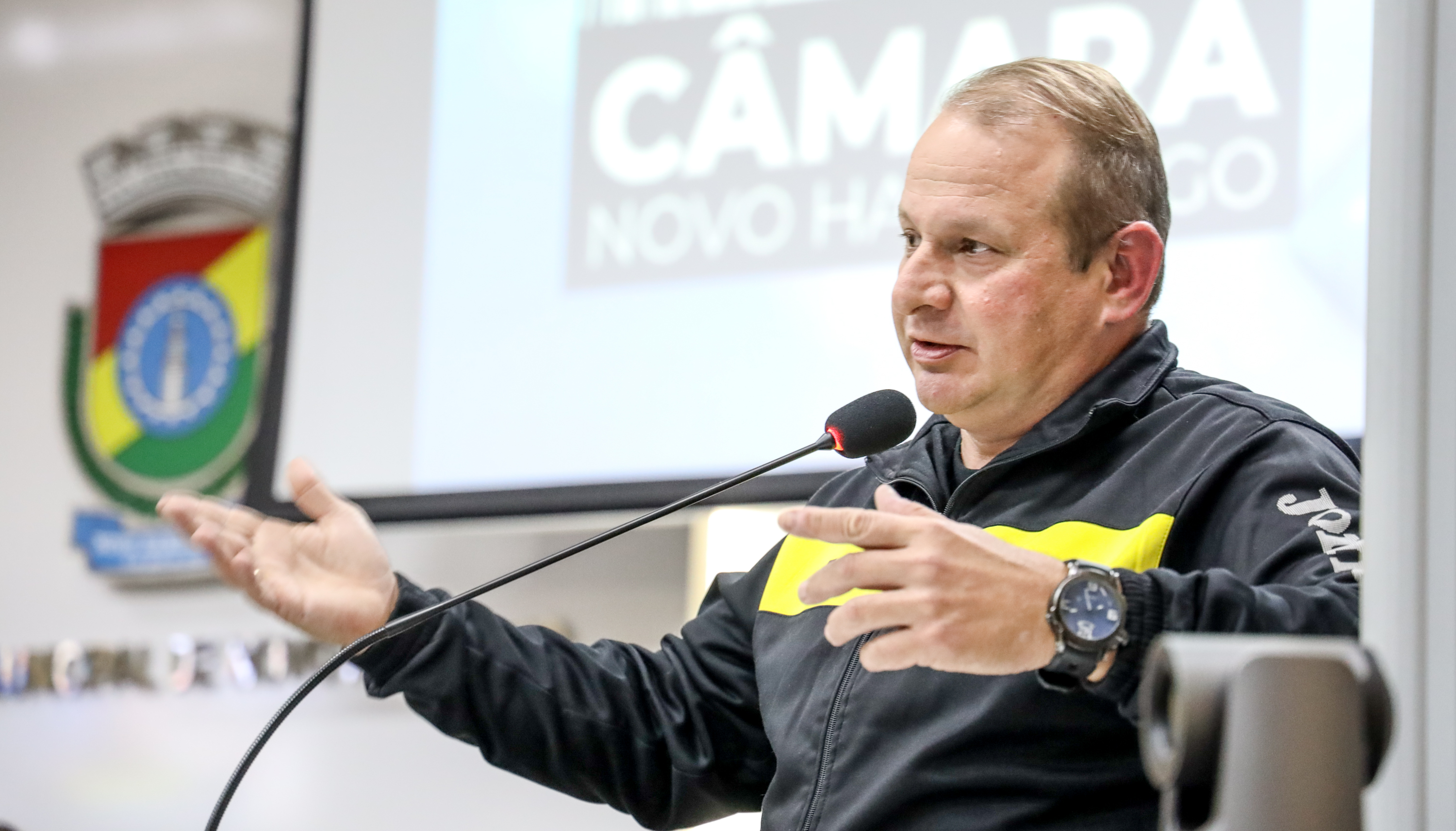 Rejeitado projeto que defende divulgação do andamento de obras no município