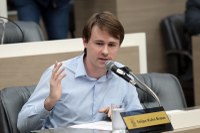 Rua na Vila Palmeira deve levar o nome do líder comunitário Theo Müller