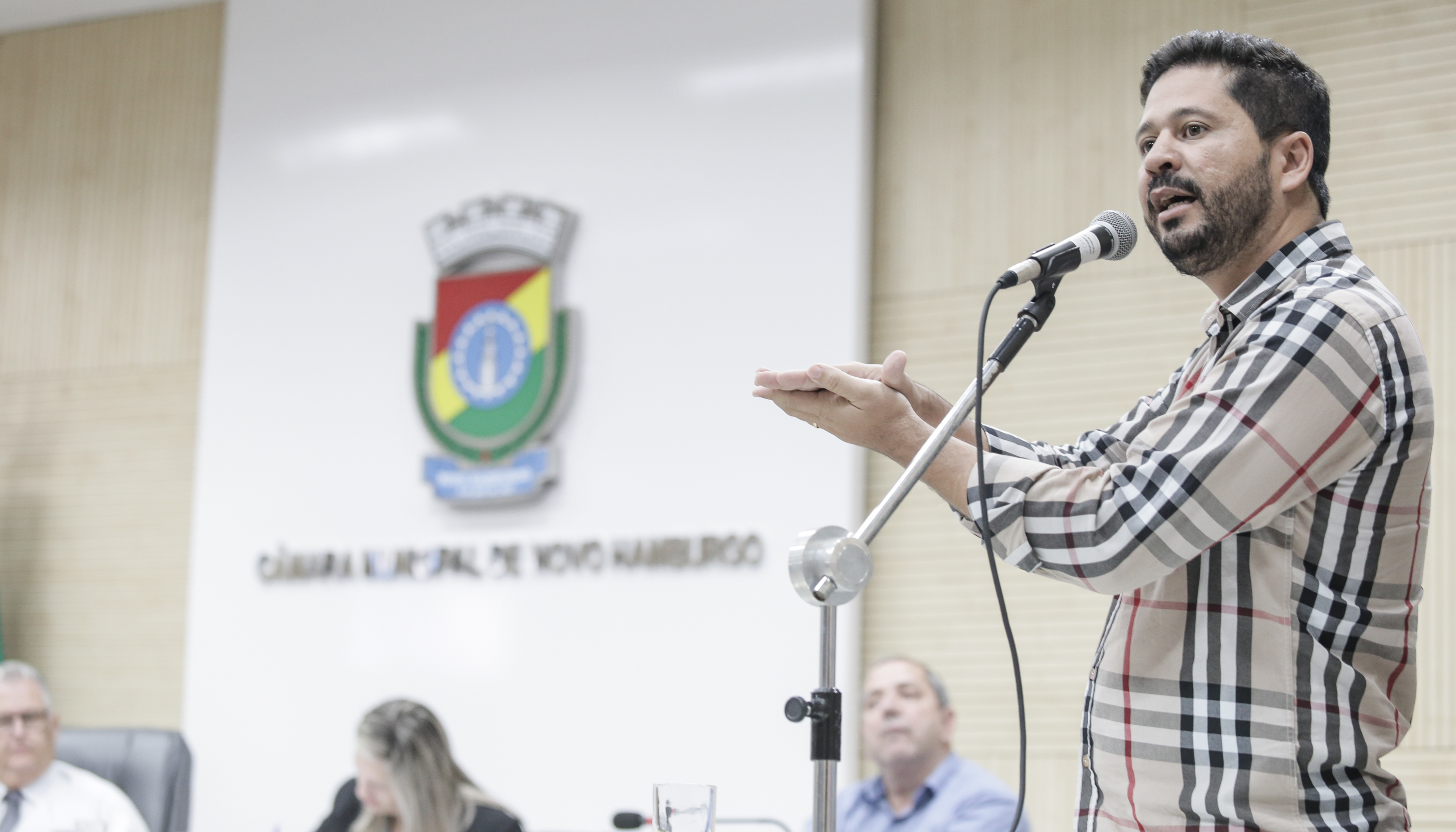 Secretário de Obras apresenta ações para evitar novos estragos causados por enxurradas