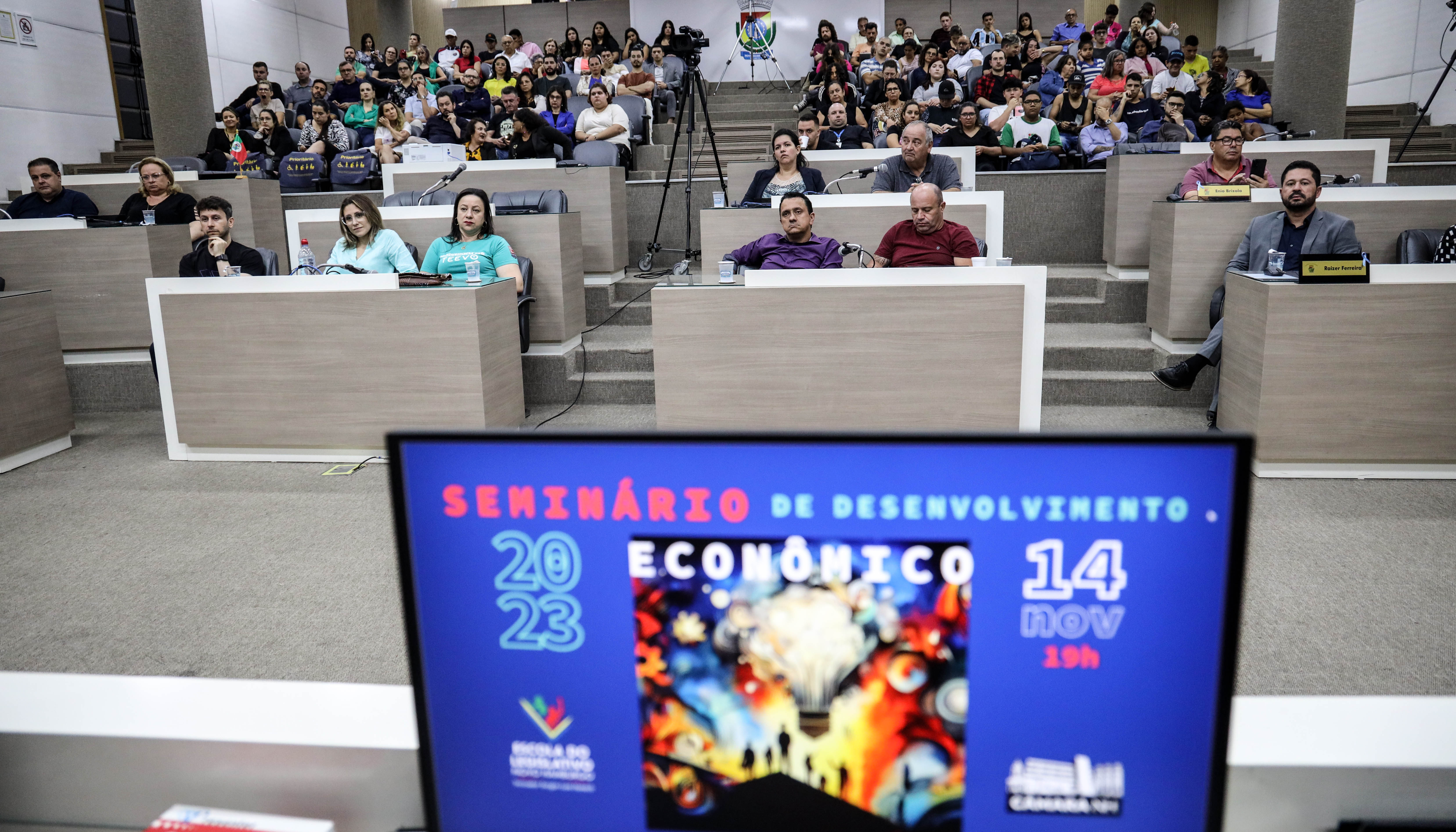 Seminário de Desenvolvimento Econômico aborda oportunidades e vagas de emprego 