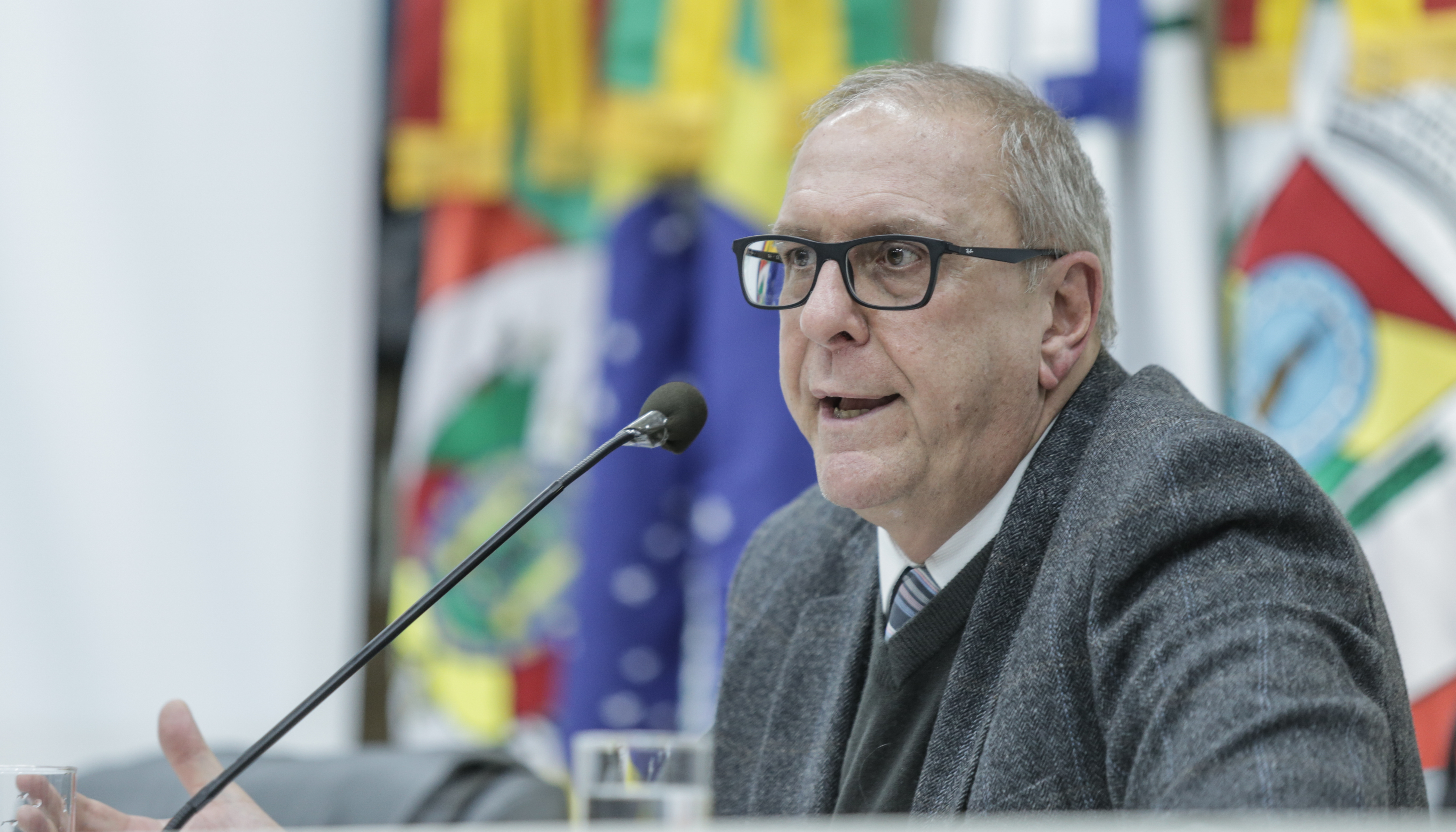 Seminário: Desembargador esclarece que nem toda lei que gere custo é inconstitucional 