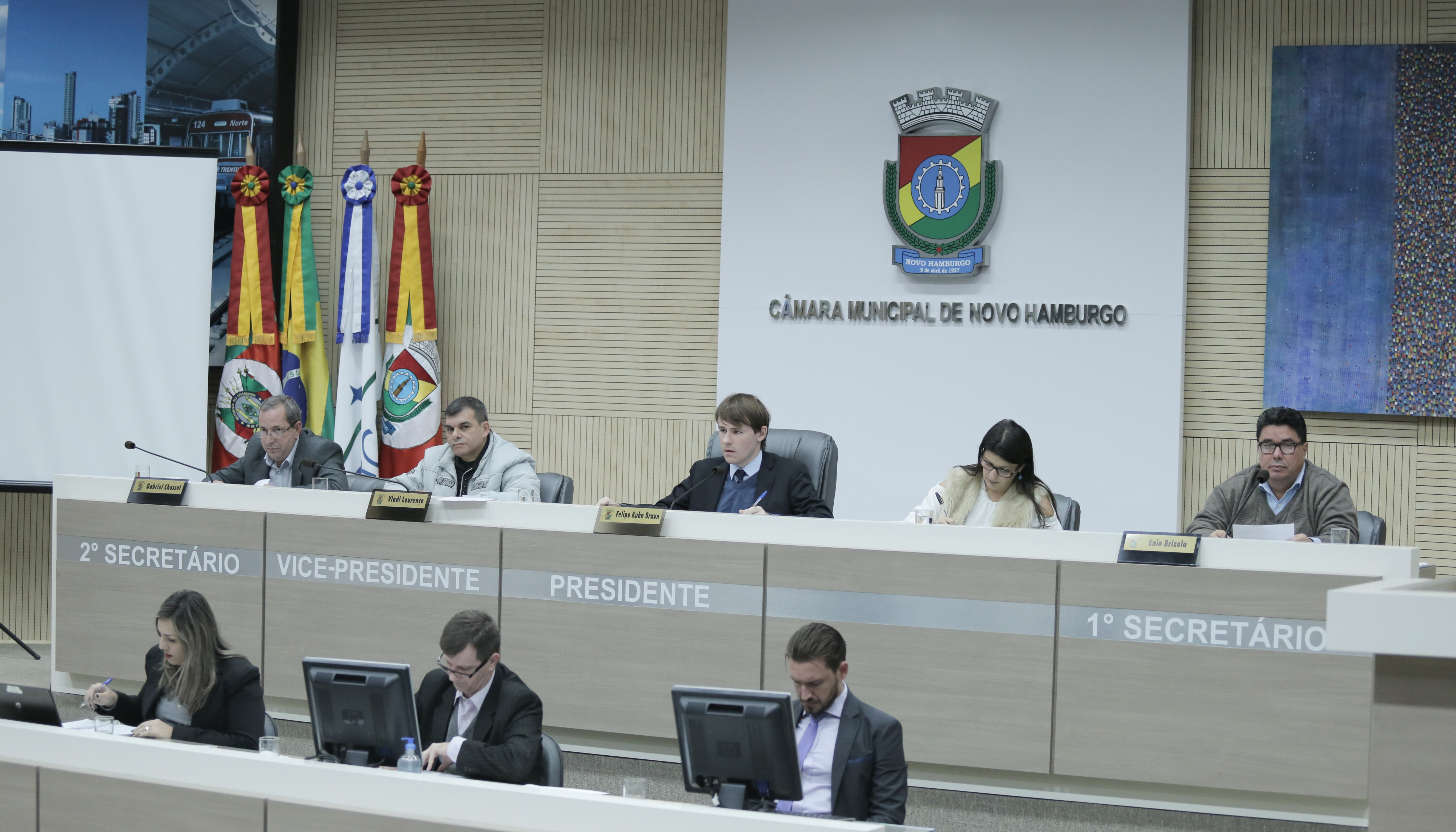 Servidores municipais terão salários reajustados em 2%