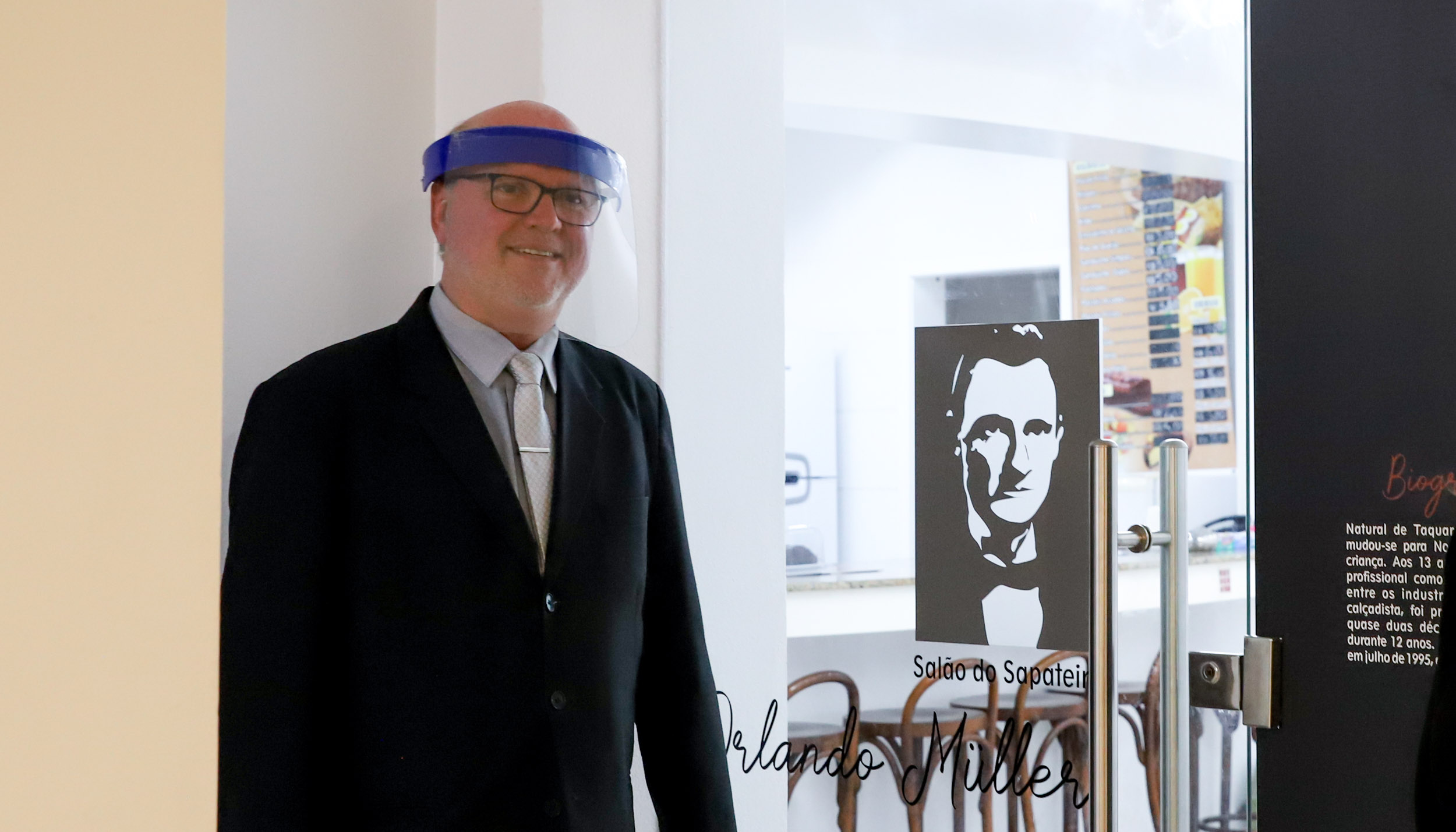 Servidores revitalizam espaço que recebe o restaurante da Câmara