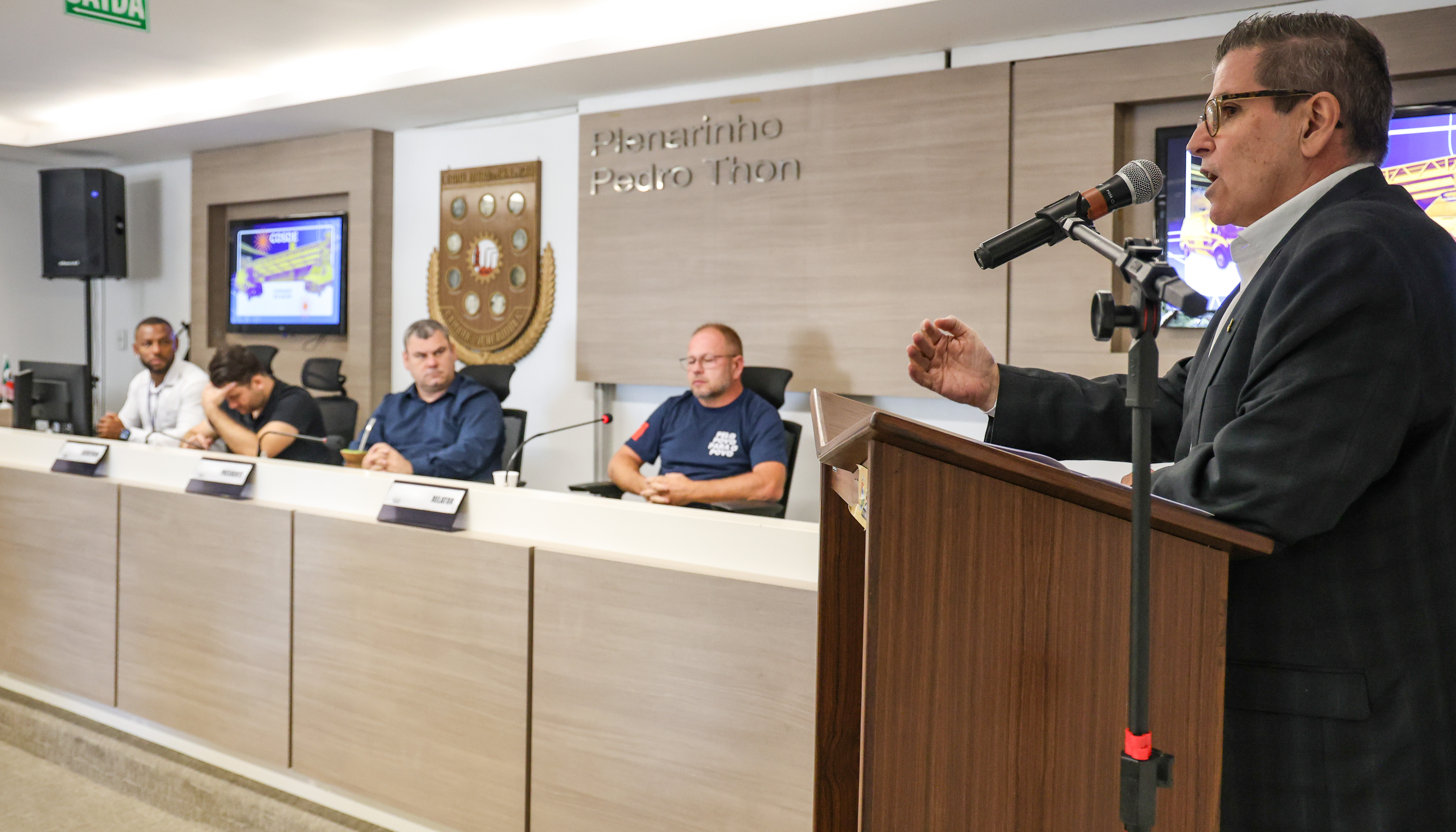 Simers critica atuação de guarda e alerta para hostilidade contra médicos
