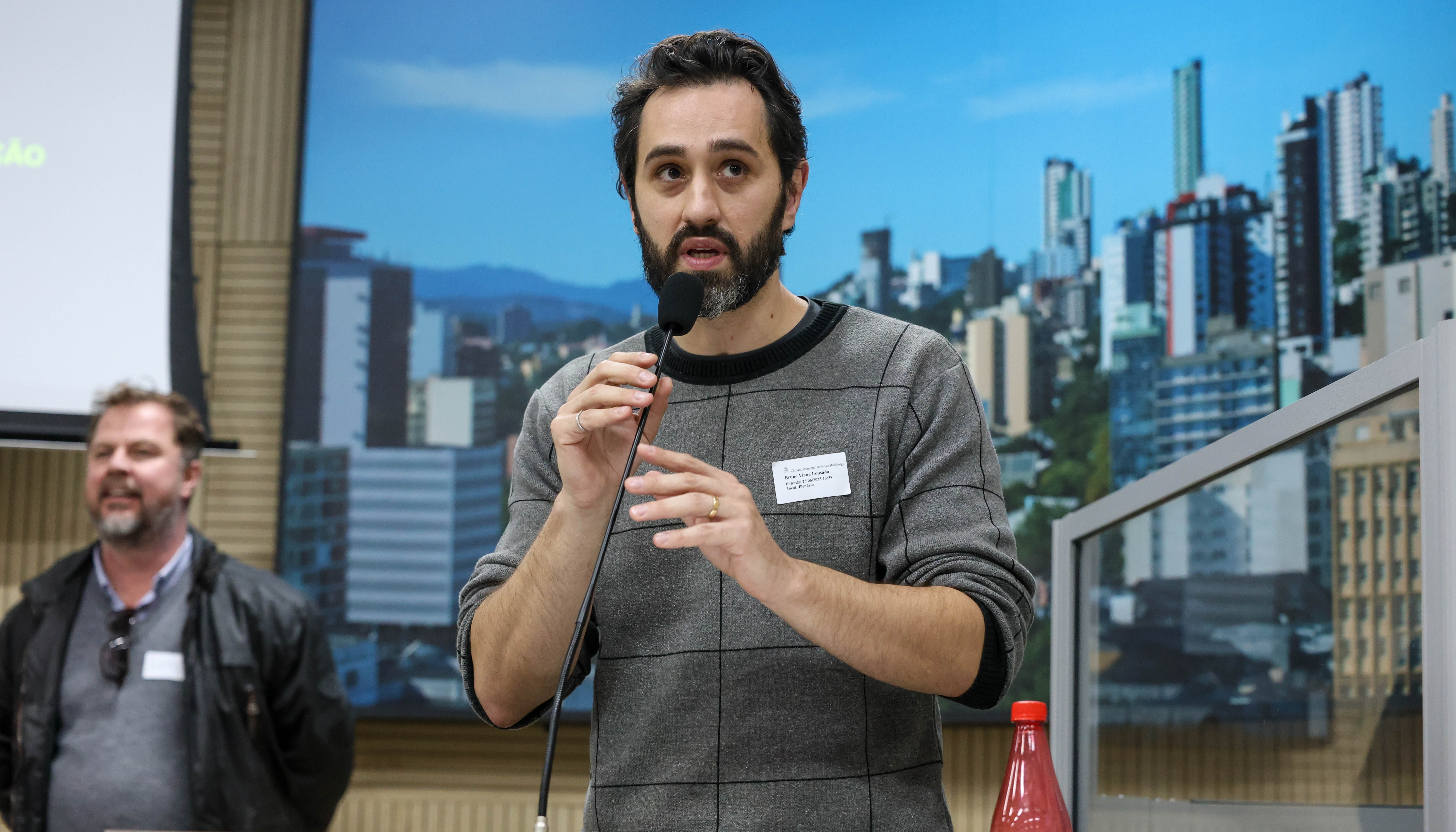 Sindicato critica projeto que ameniza exigências de segurança em agências bancárias