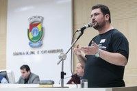 Sindicato dos Professores critica não antecipação do 13º salário