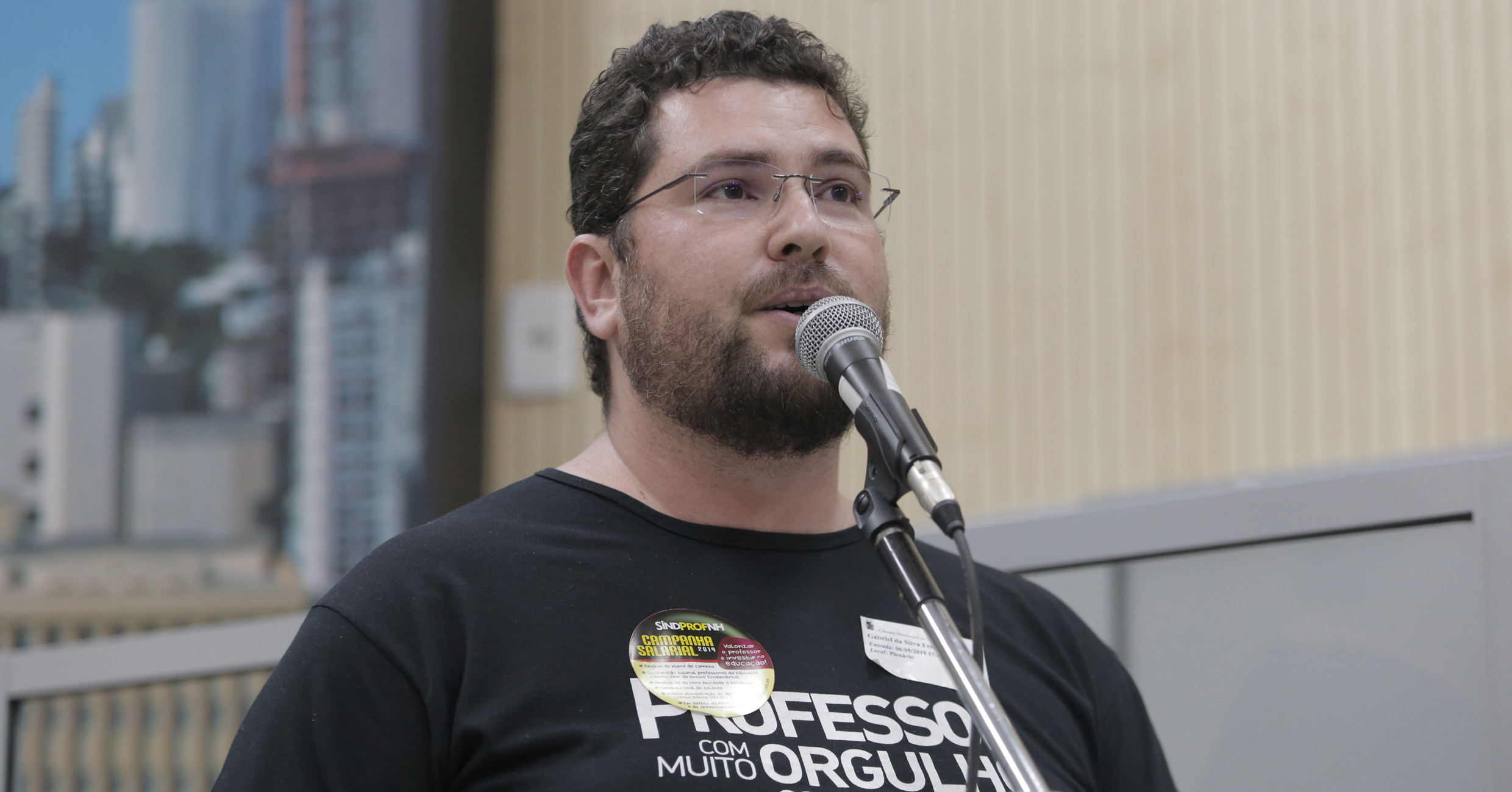 Sindicato dos Professores critica parcelamento do dissídio e pede reabertura das negociações