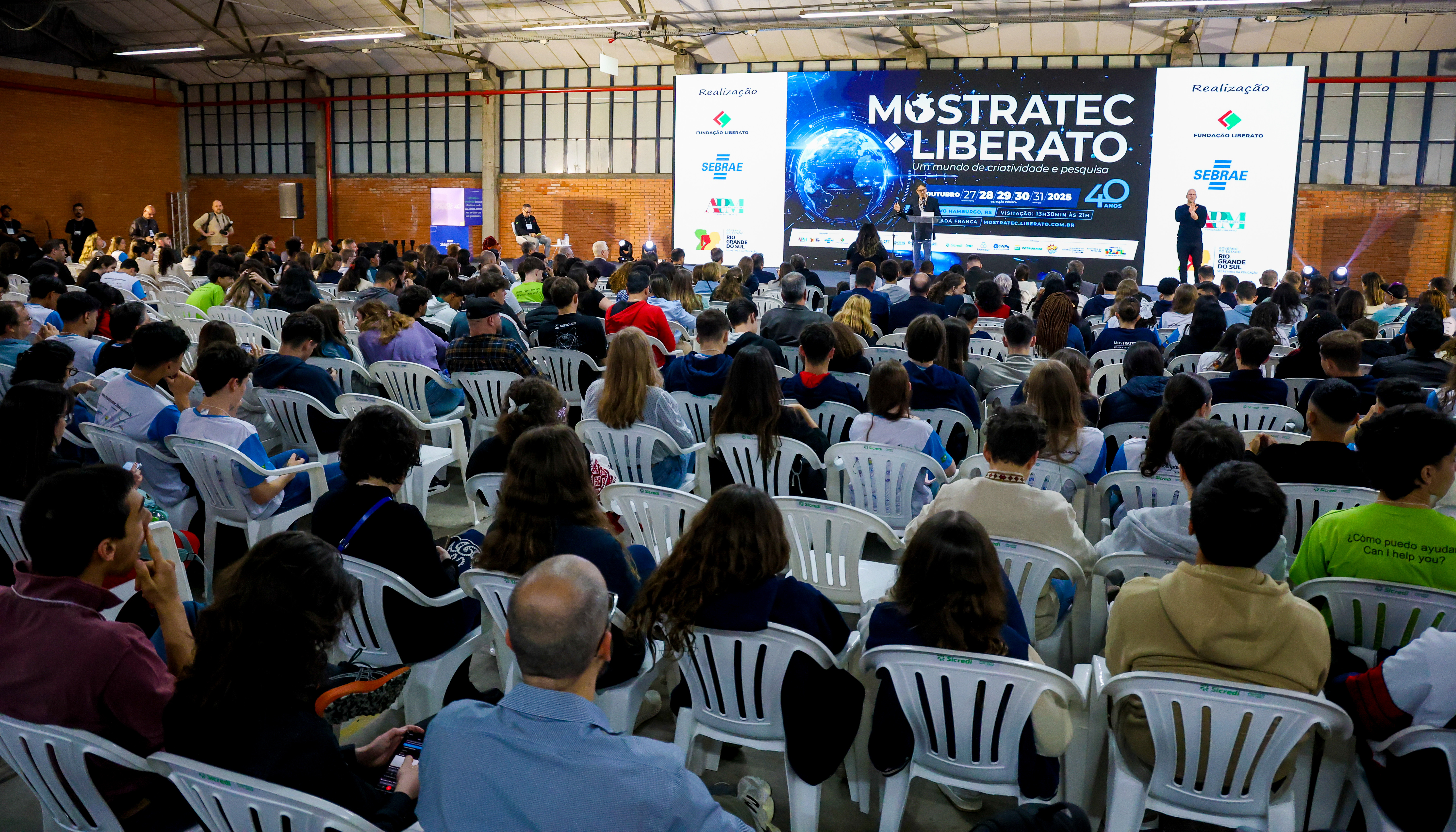 Solenidade de abertura celebra os 40 anos da Mostratec e reforça compromisso com a educação e a inovação