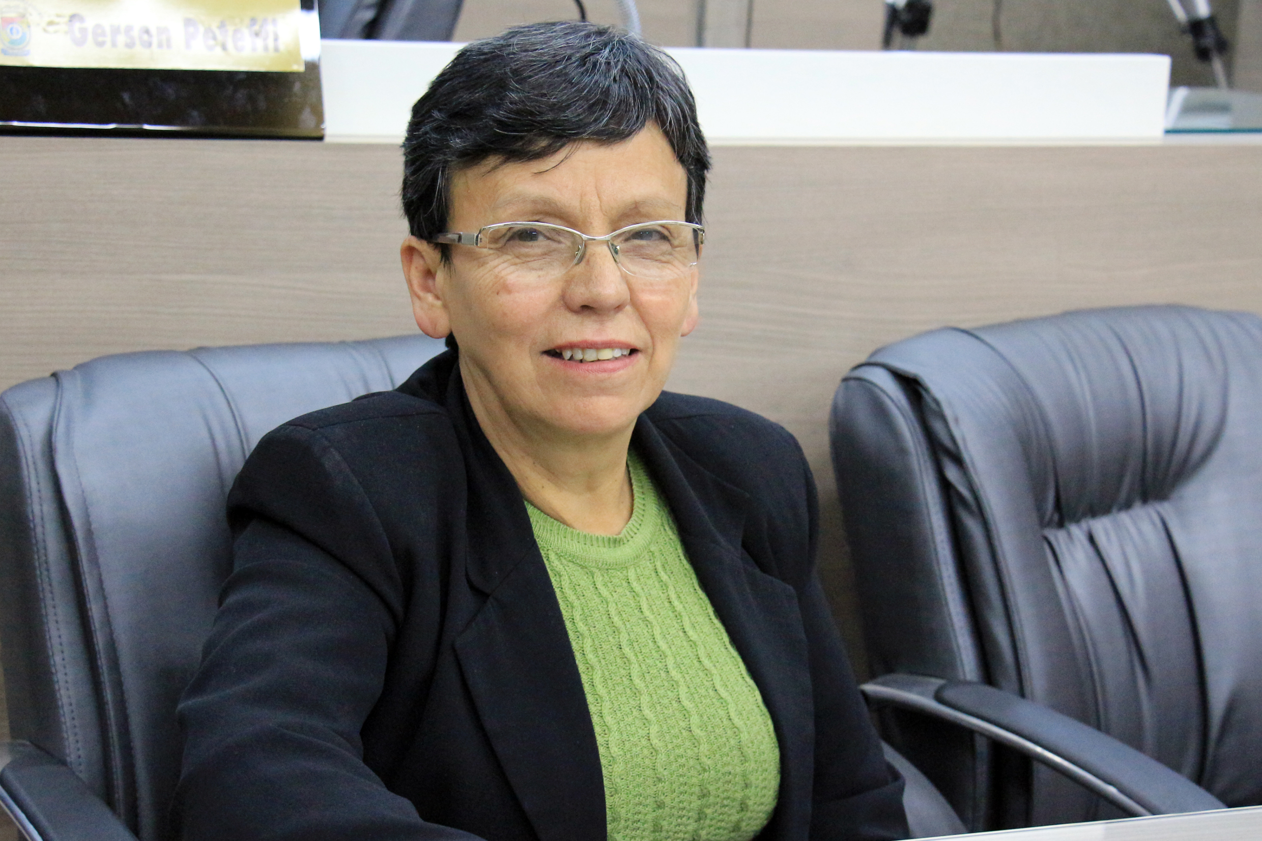 Tita assume temporariamente vaga de vereadora