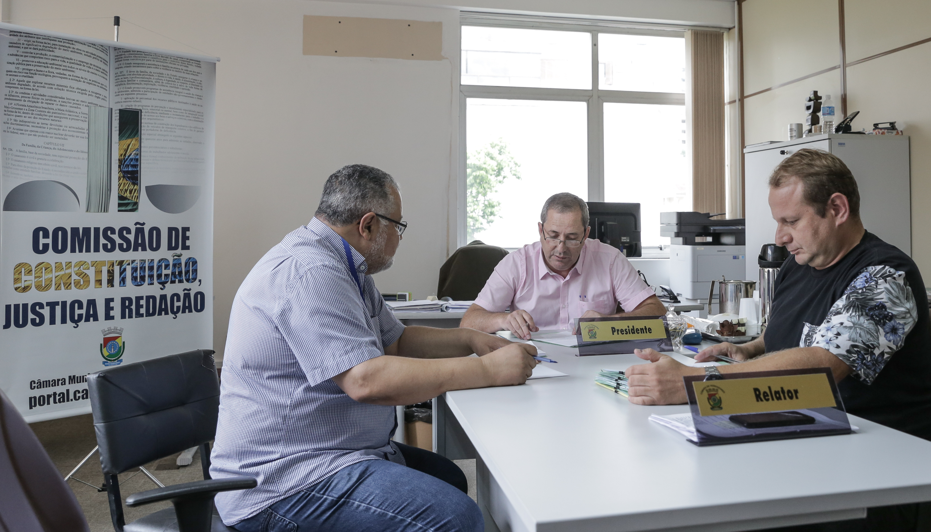 Três projetos do Executivo devem ser votados nesta quarta-feira