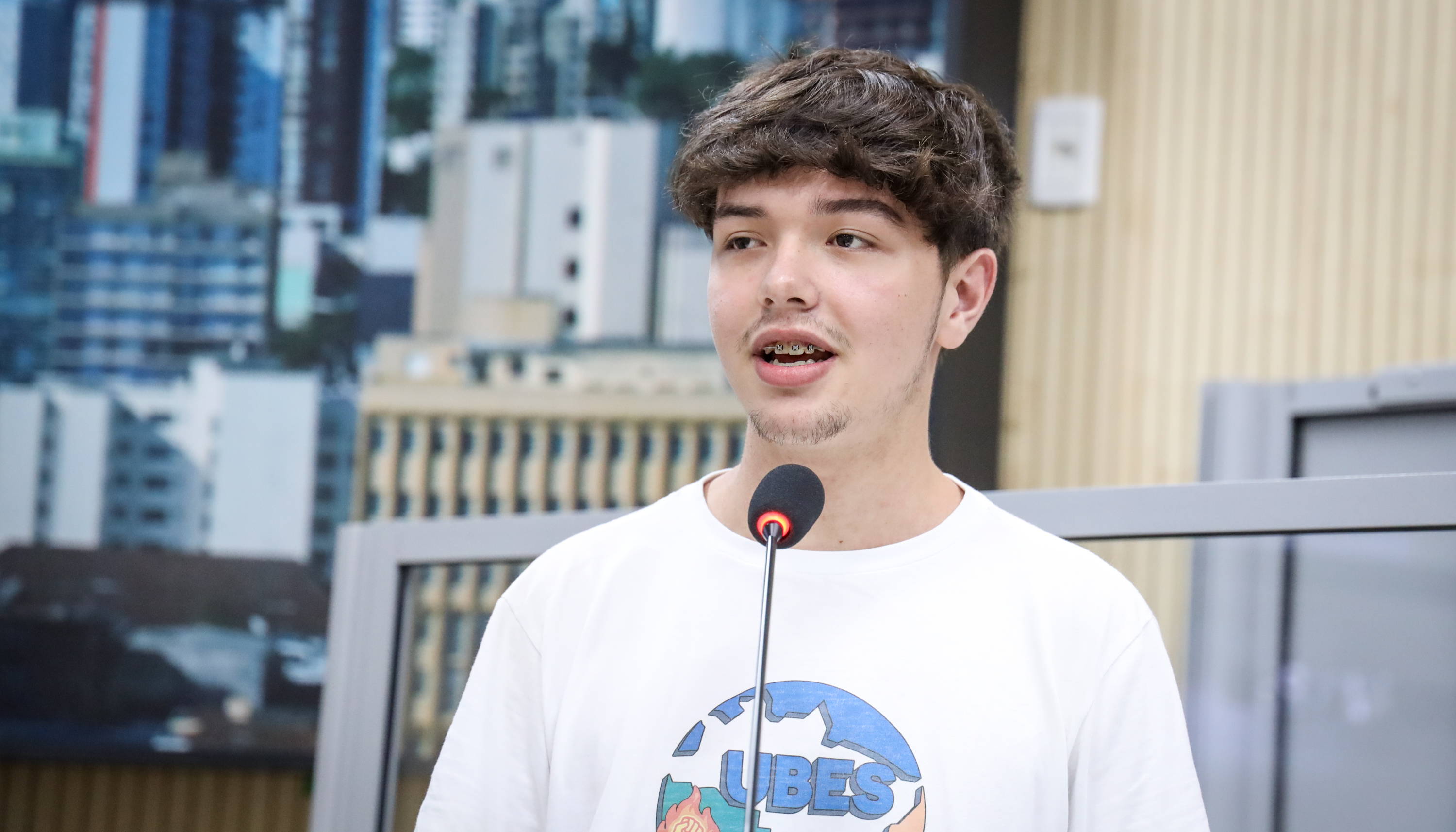 União dos Estudantes de NH solicita devolução de sede na Tribuna Popular